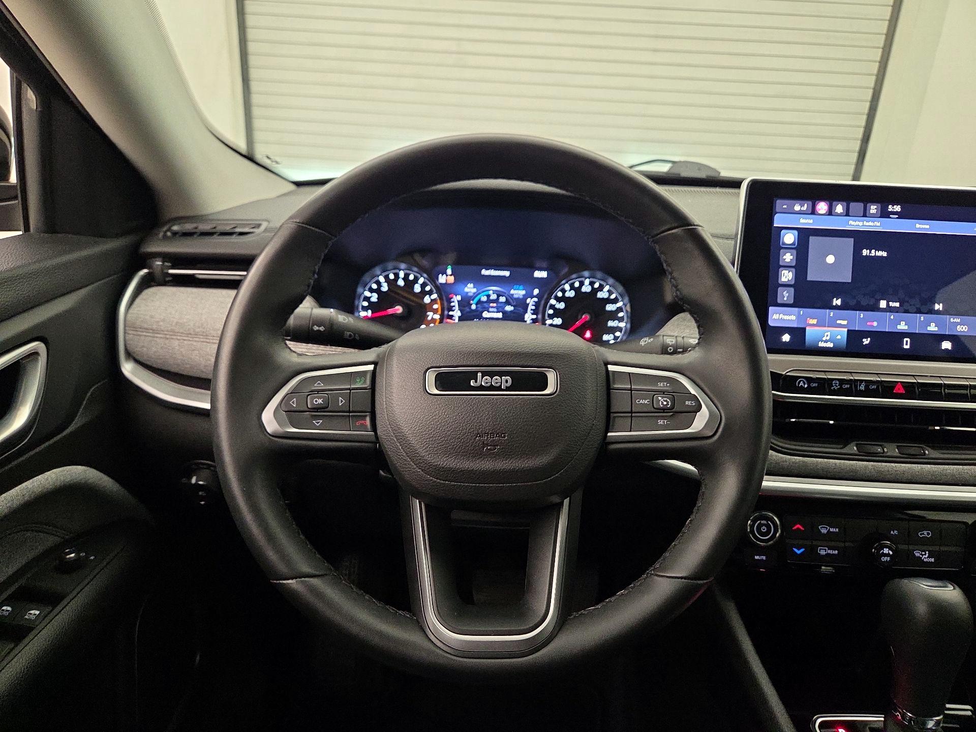 Thumbnail: 2022 Jeep Compass - 10