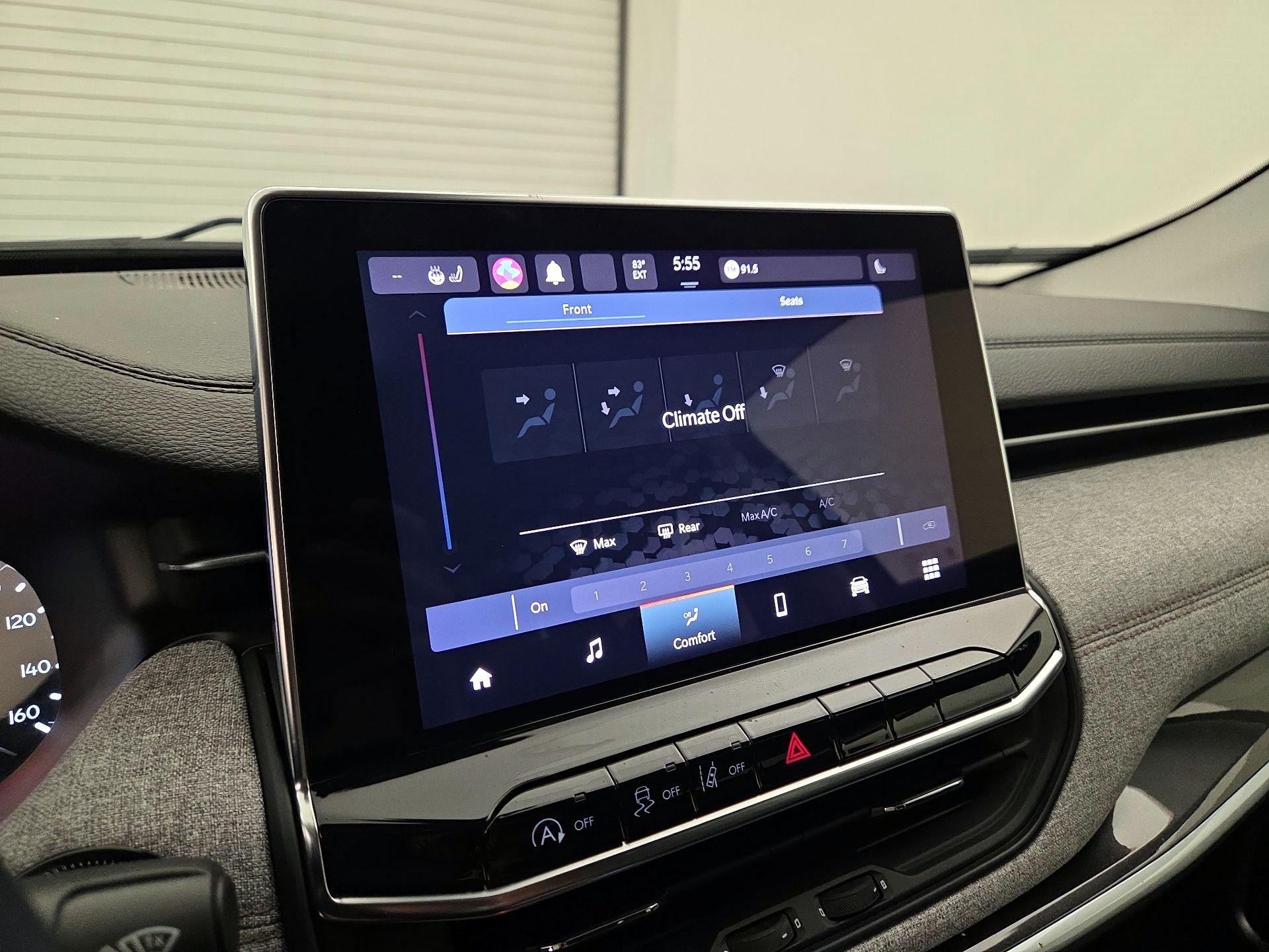 Thumbnail: 2022 Jeep Compass - 16