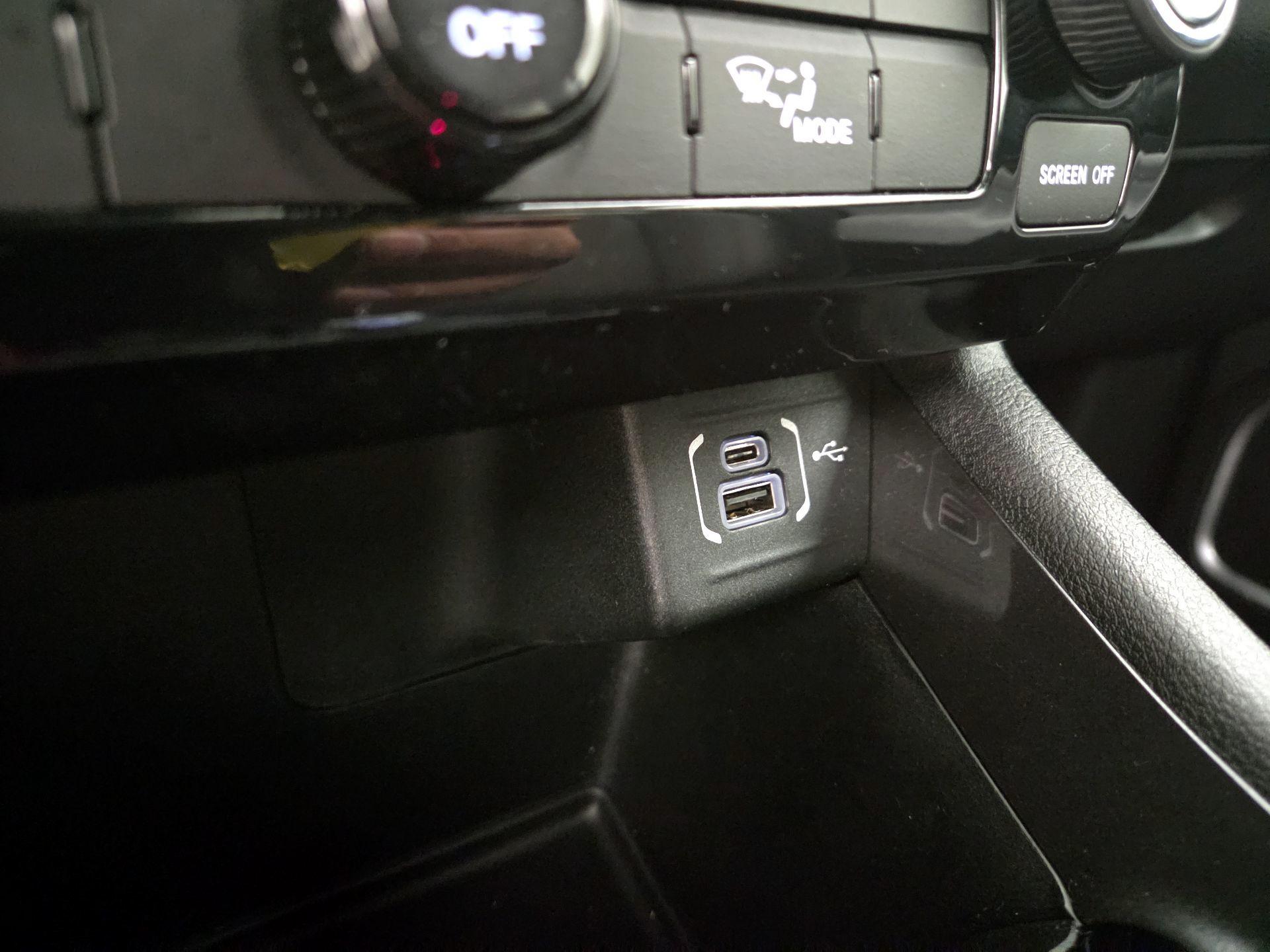 Thumbnail: 2022 Jeep Compass - 18