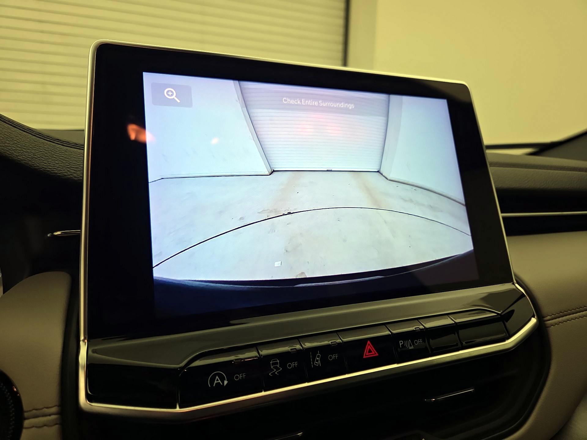 Thumbnail: 2023 Jeep Compass - 13