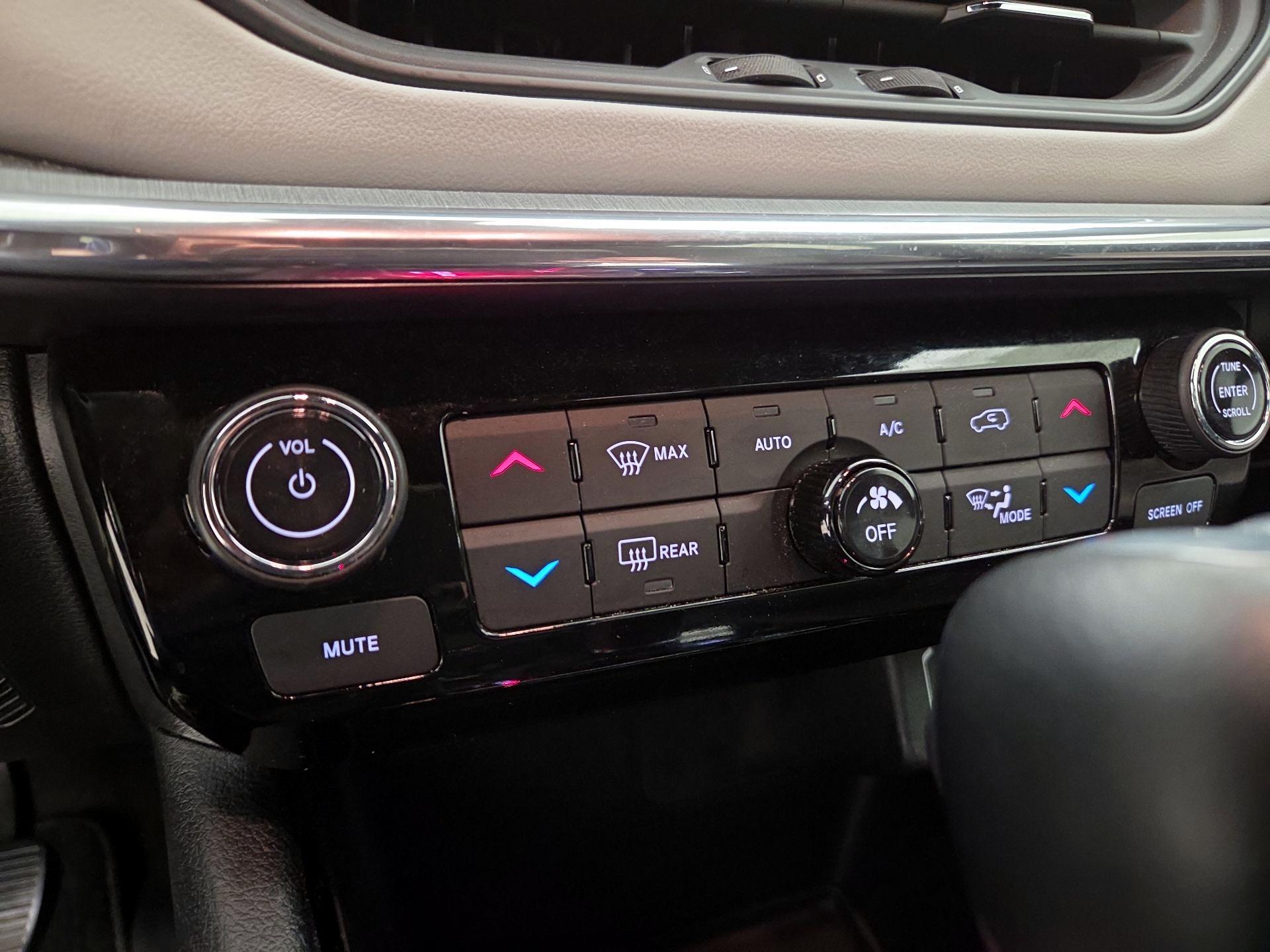 Thumbnail: 2023 Jeep Compass - 15