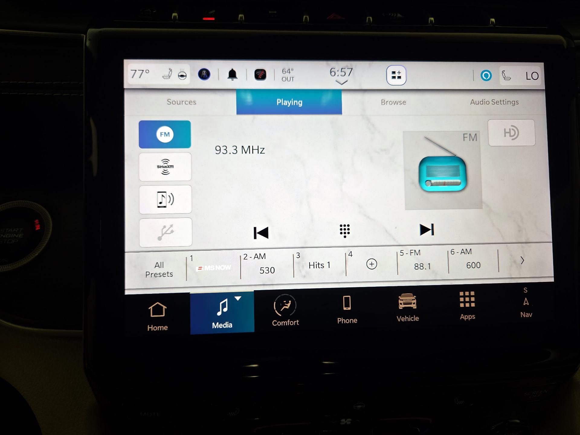 Thumbnail: 2023 Jeep Grand Cherokee - 14