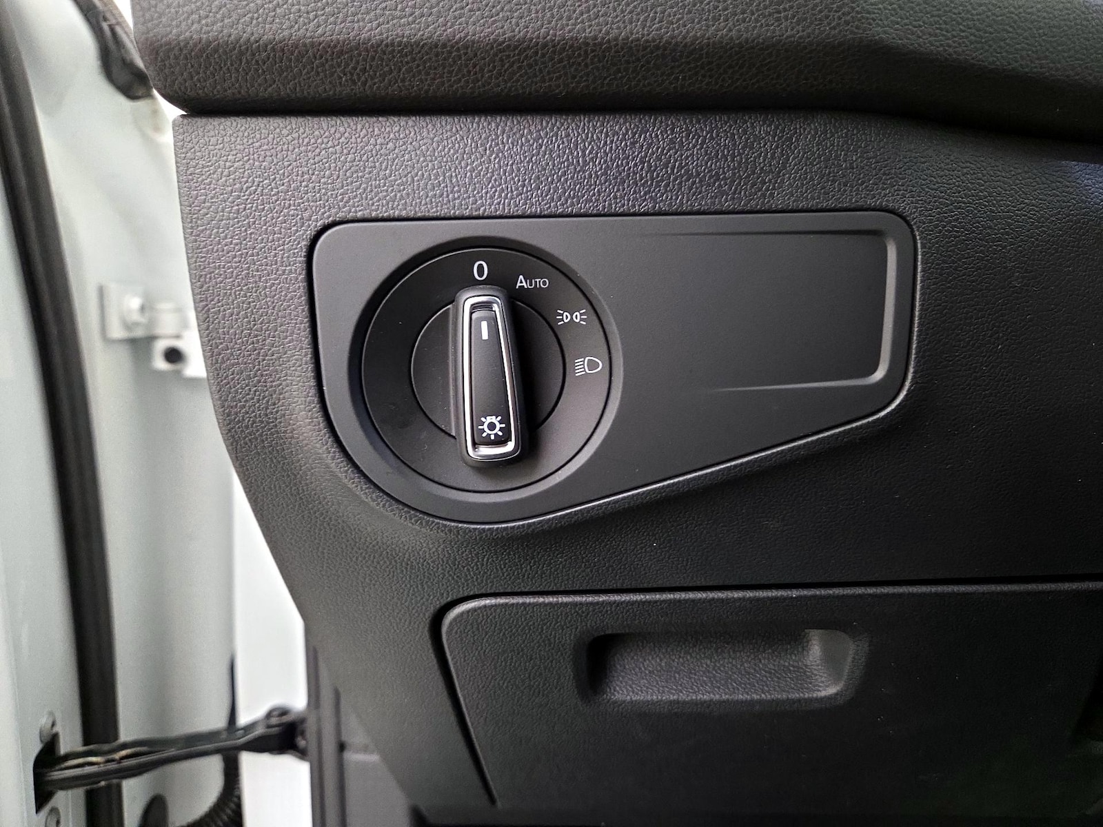 2023 Volkswagen Tiguan SE - Photo 14