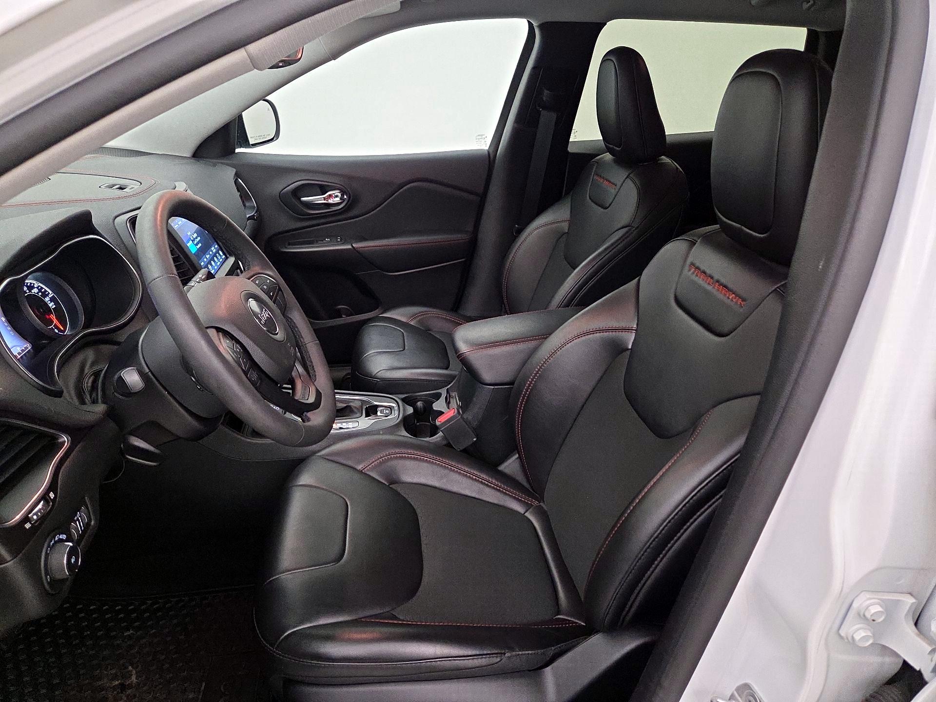 Thumbnail: 2022 Jeep Cherokee - 11