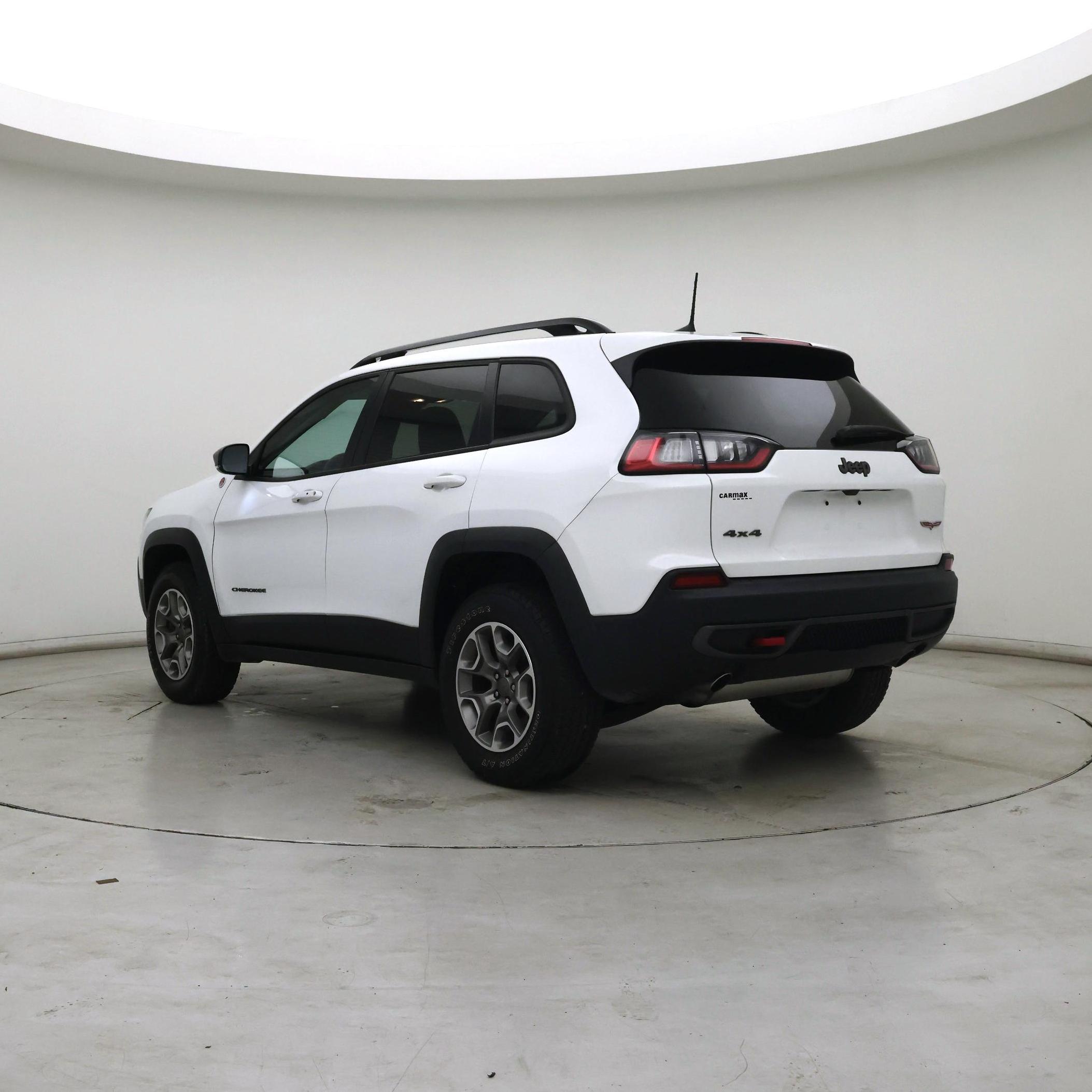 Thumbnail: 2022 Jeep Cherokee - 2