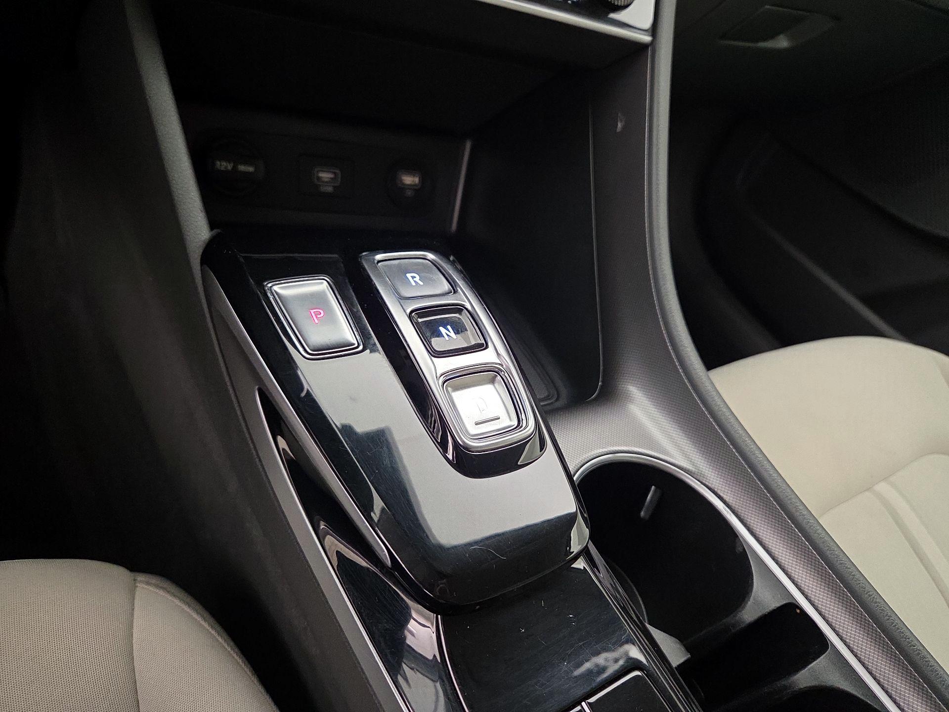 Thumbnail: 2023 Hyundai Sonata - 17