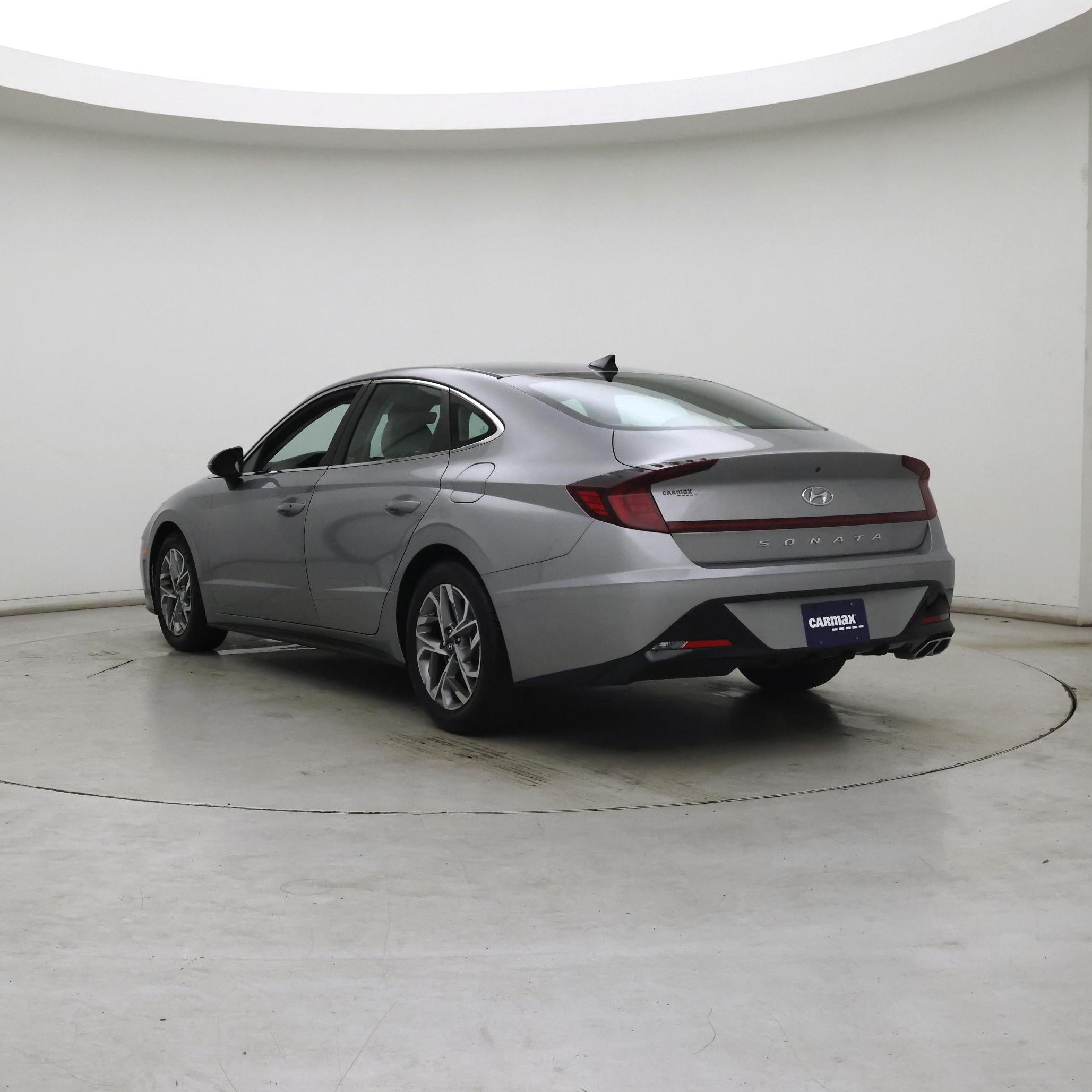 Thumbnail: 2023 Hyundai Sonata - 2