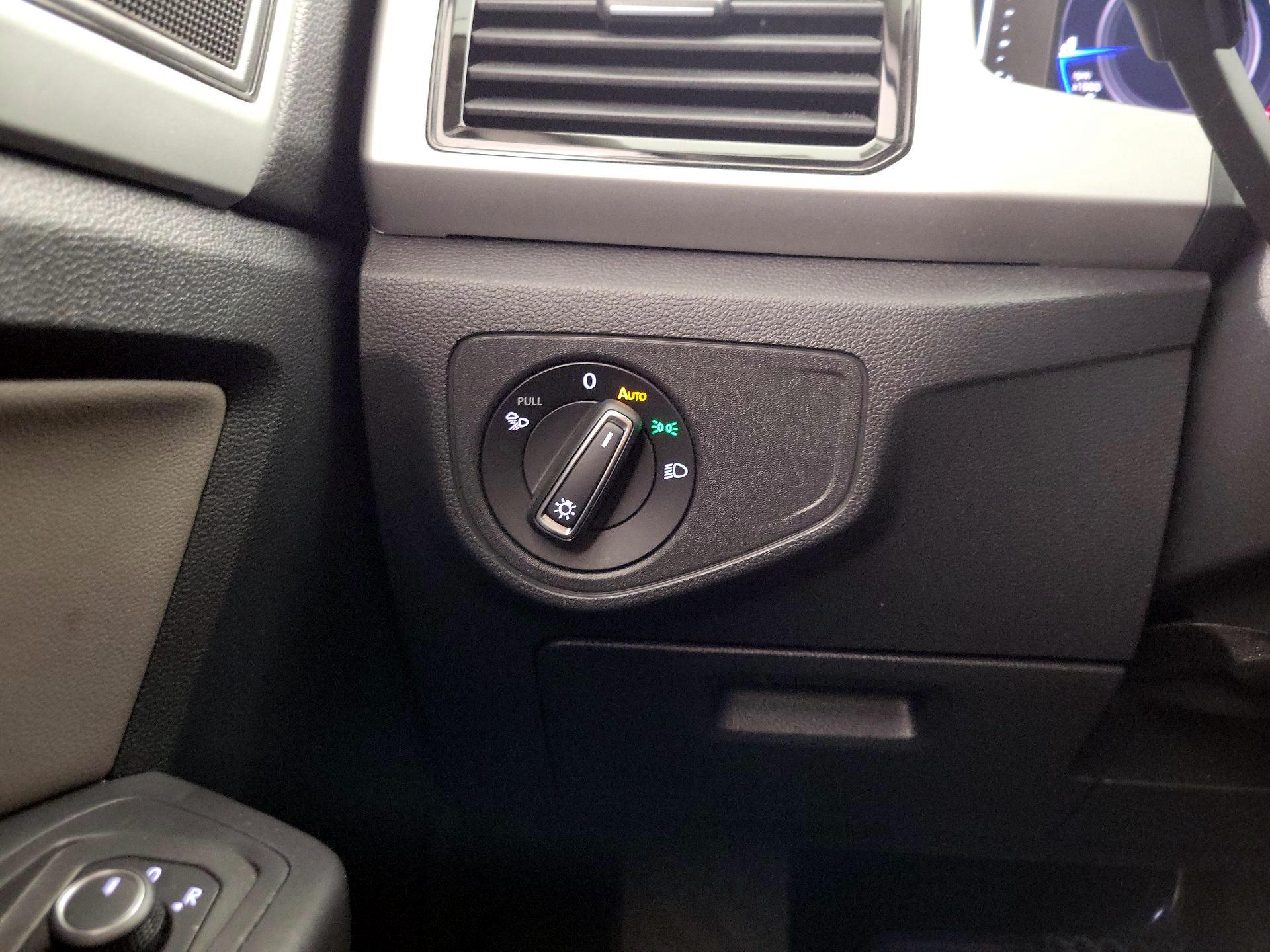 Thumbnail: 2022 Volkswagen Atlas - 13