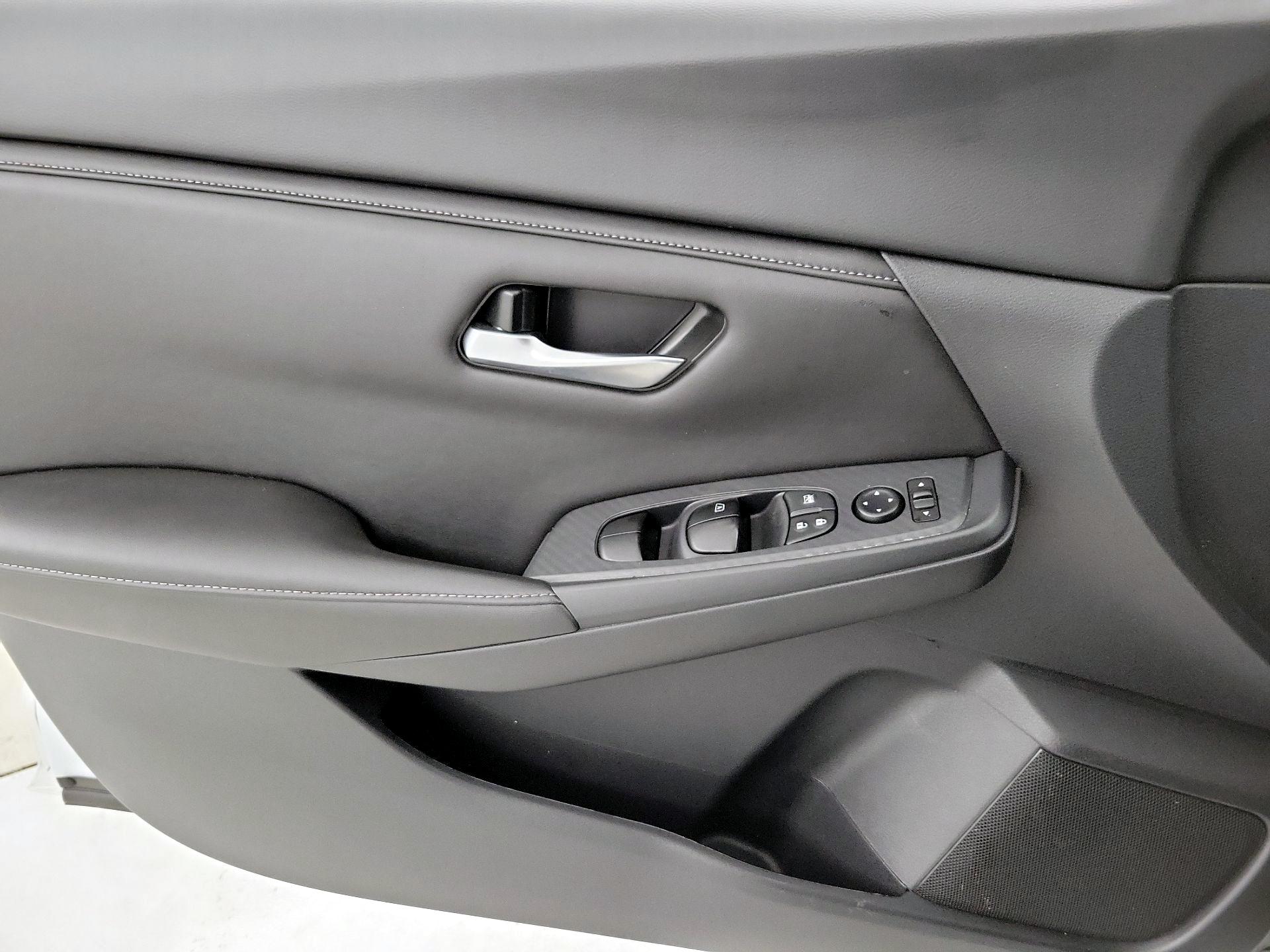 Thumbnail: 2025 Nissan Sentra - 12