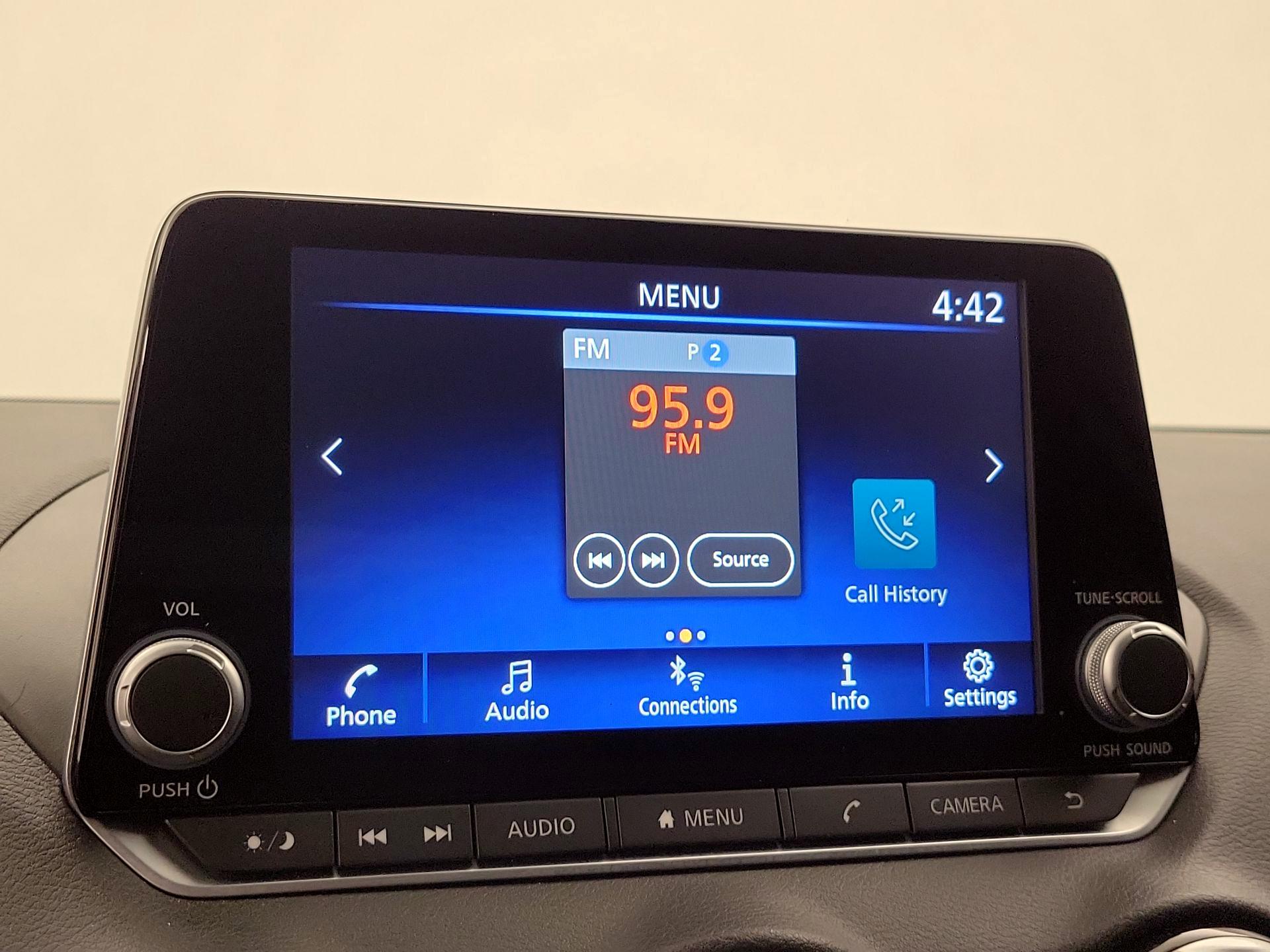 Thumbnail: 2025 Nissan Sentra - 15