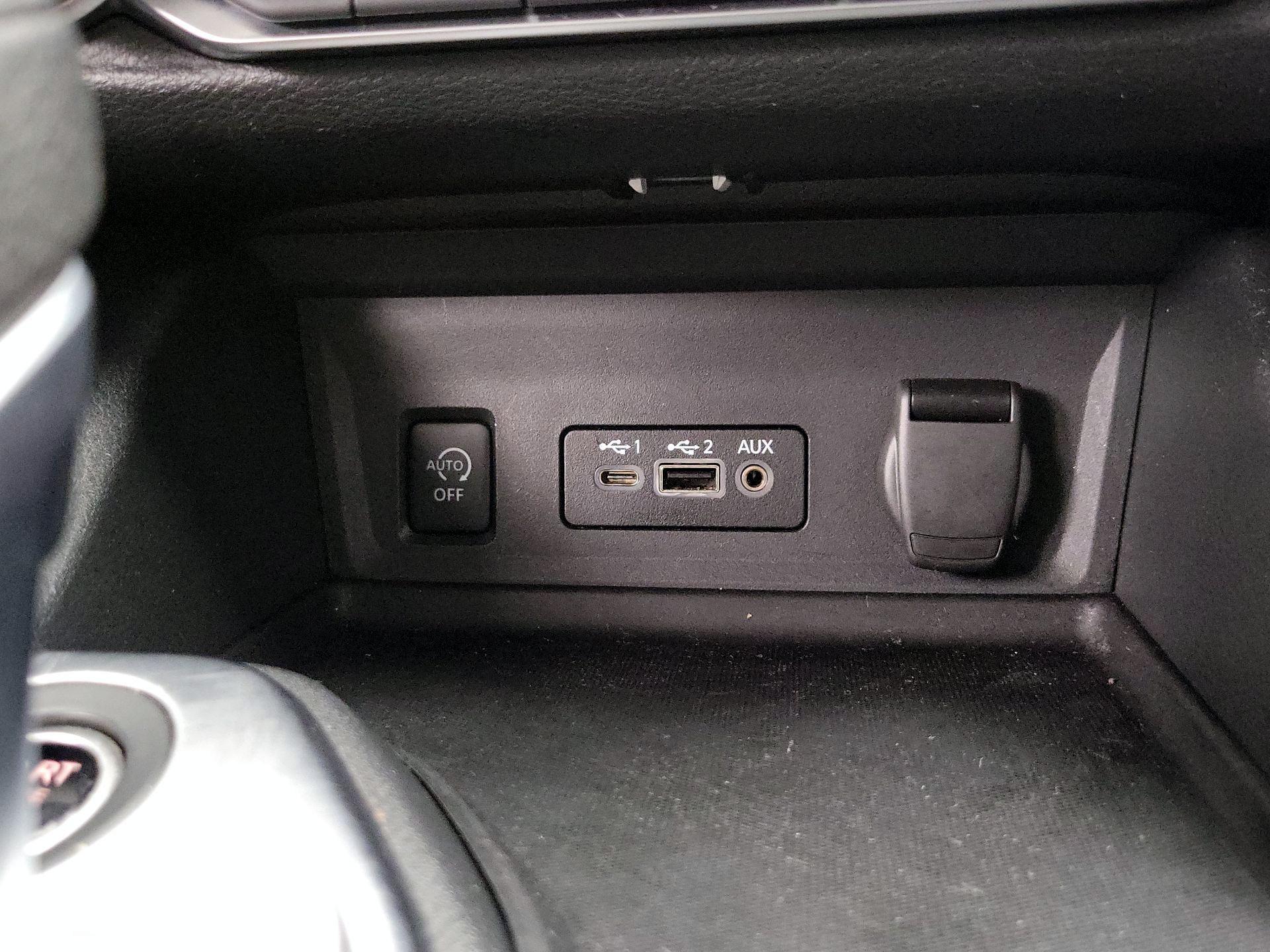 Thumbnail: 2025 Nissan Sentra - 18