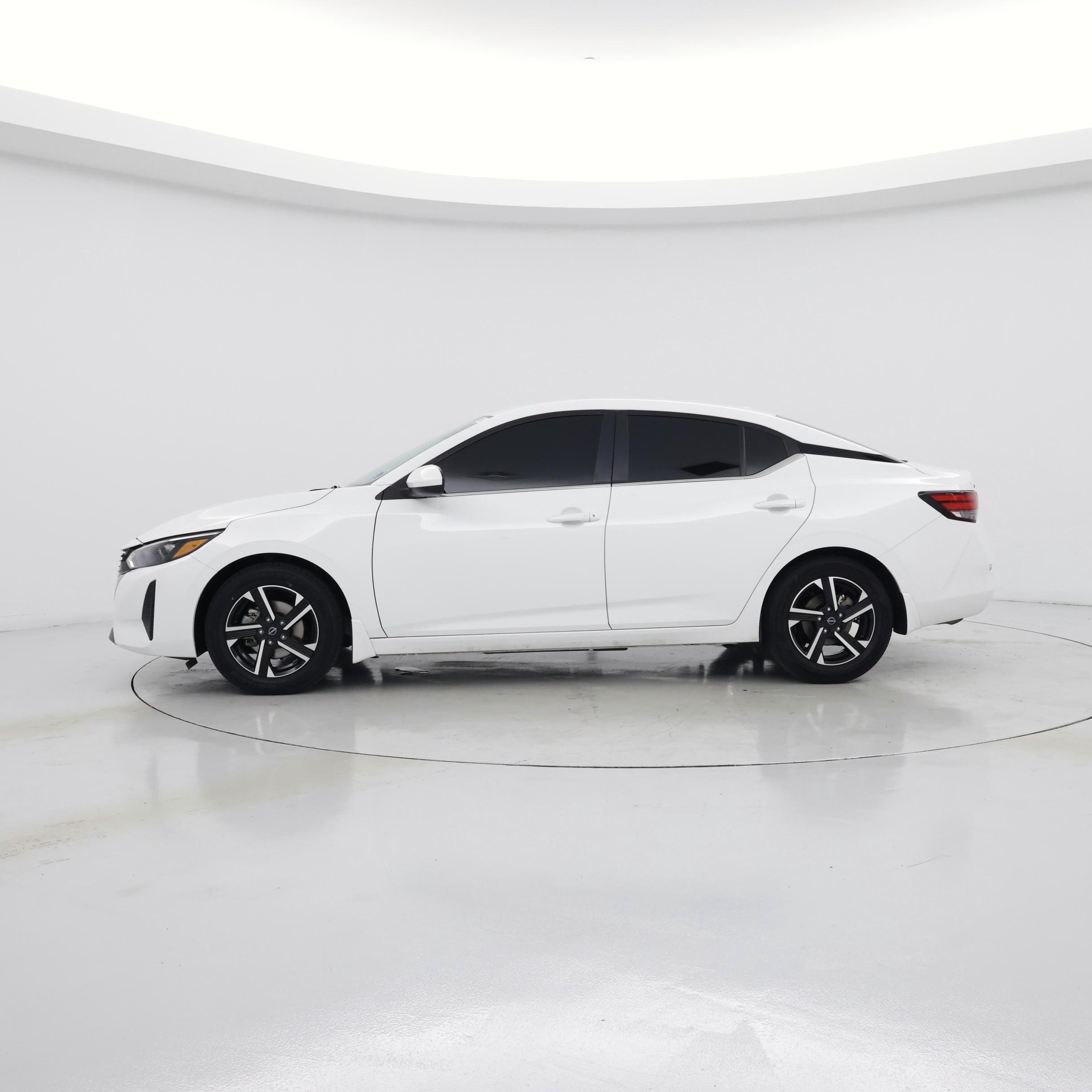 Thumbnail: 2025 Nissan Sentra - 3