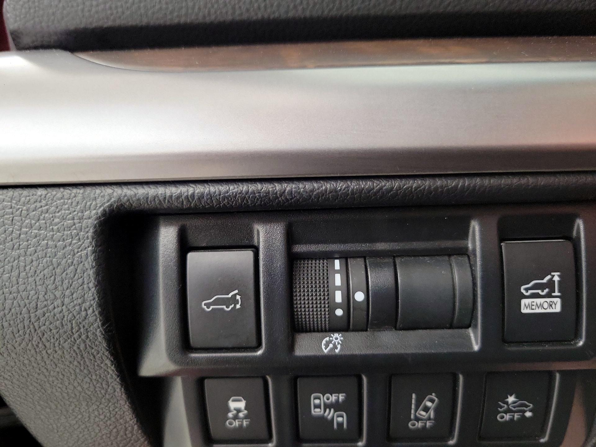Thumbnail: 2018 Subaru Outback - 13