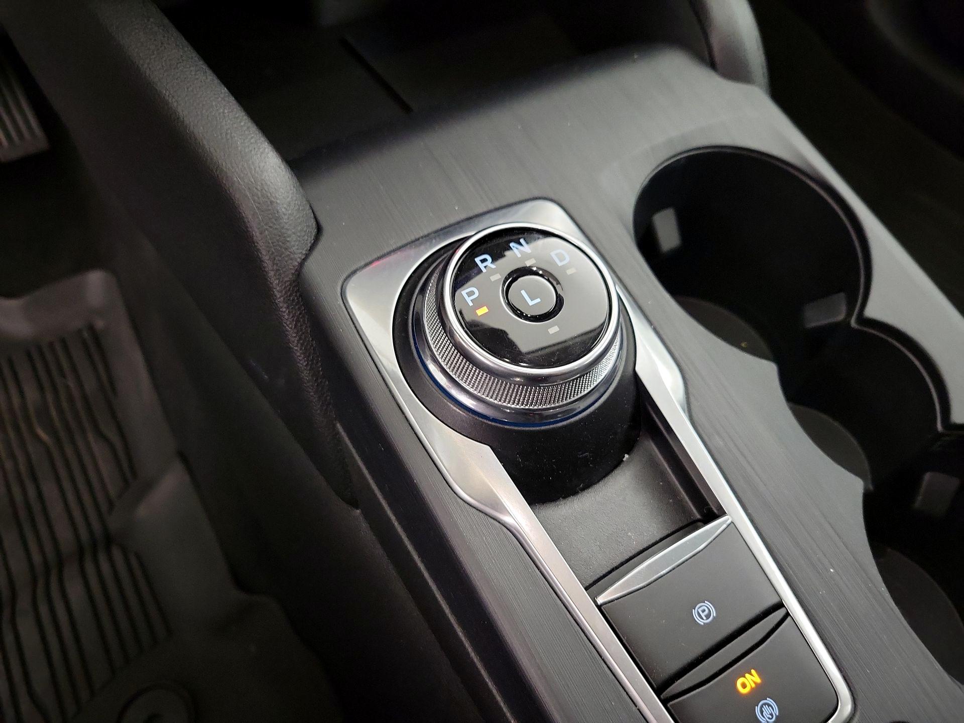 Thumbnail: 2022 Ford Escape - 18