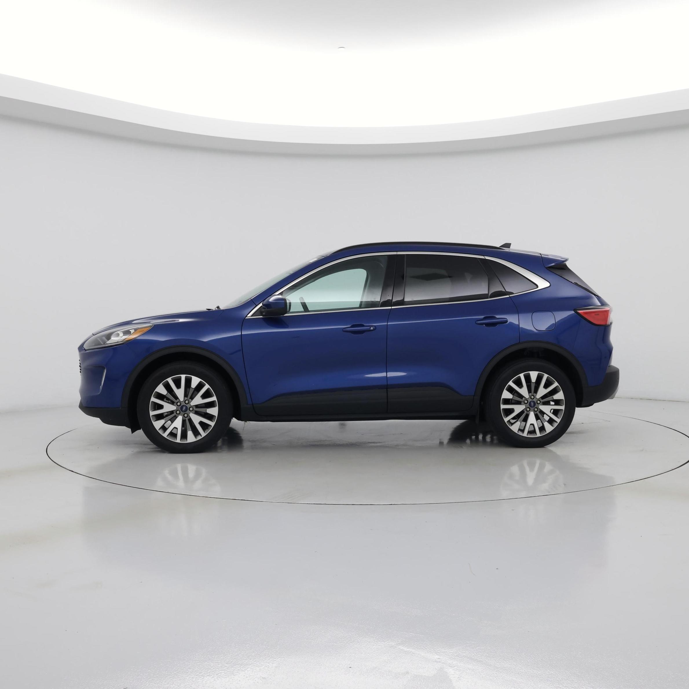 Thumbnail: 2022 Ford Escape - 3