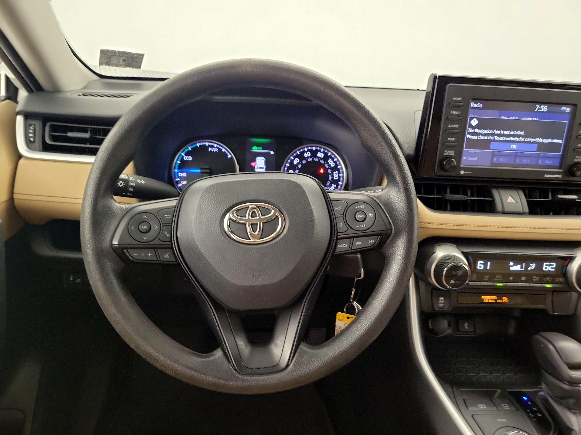 Thumbnail: 2021 Toyota RAV4 - 10