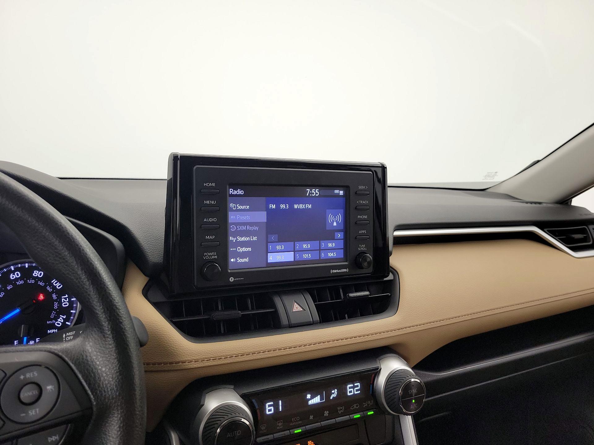 Thumbnail: 2021 Toyota RAV4 - 15