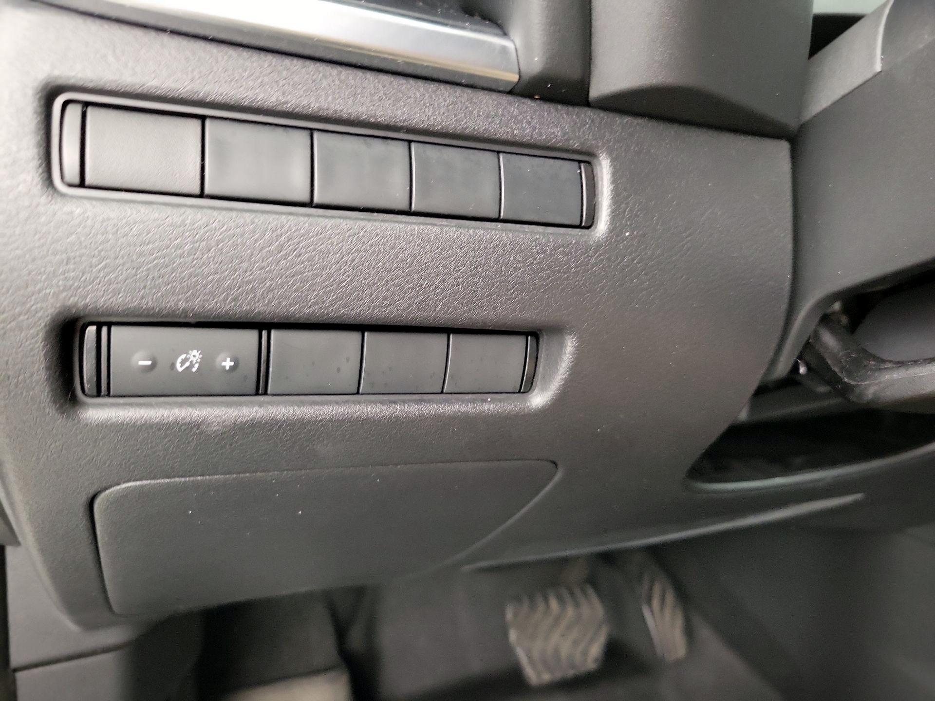 Thumbnail: 2021 Nissan Rogue - 13