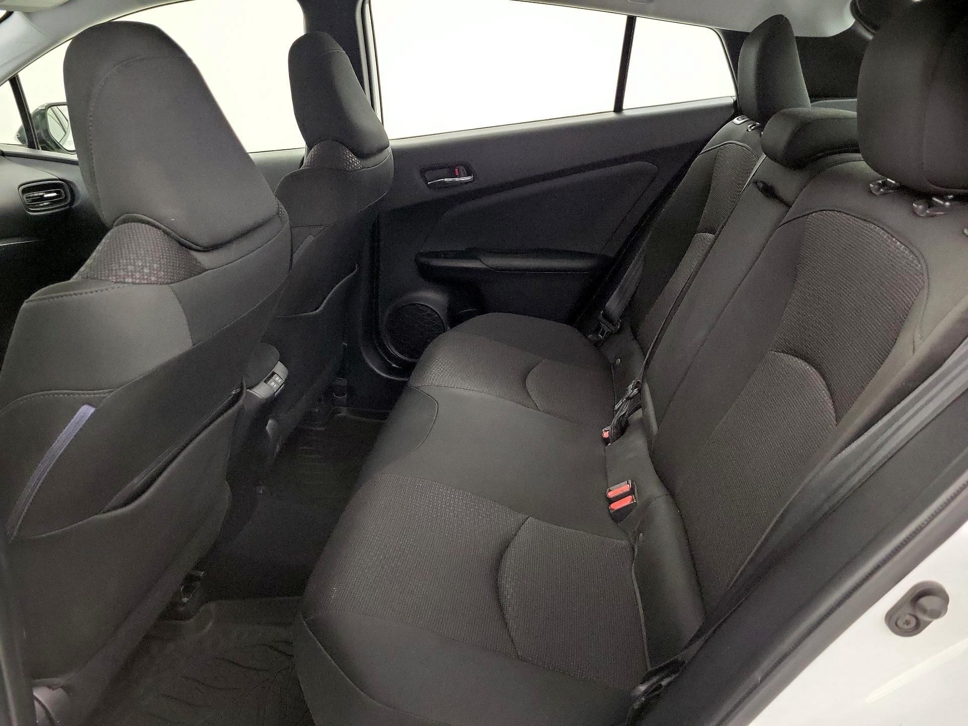 Thumbnail: 2019 Toyota Prius - 19