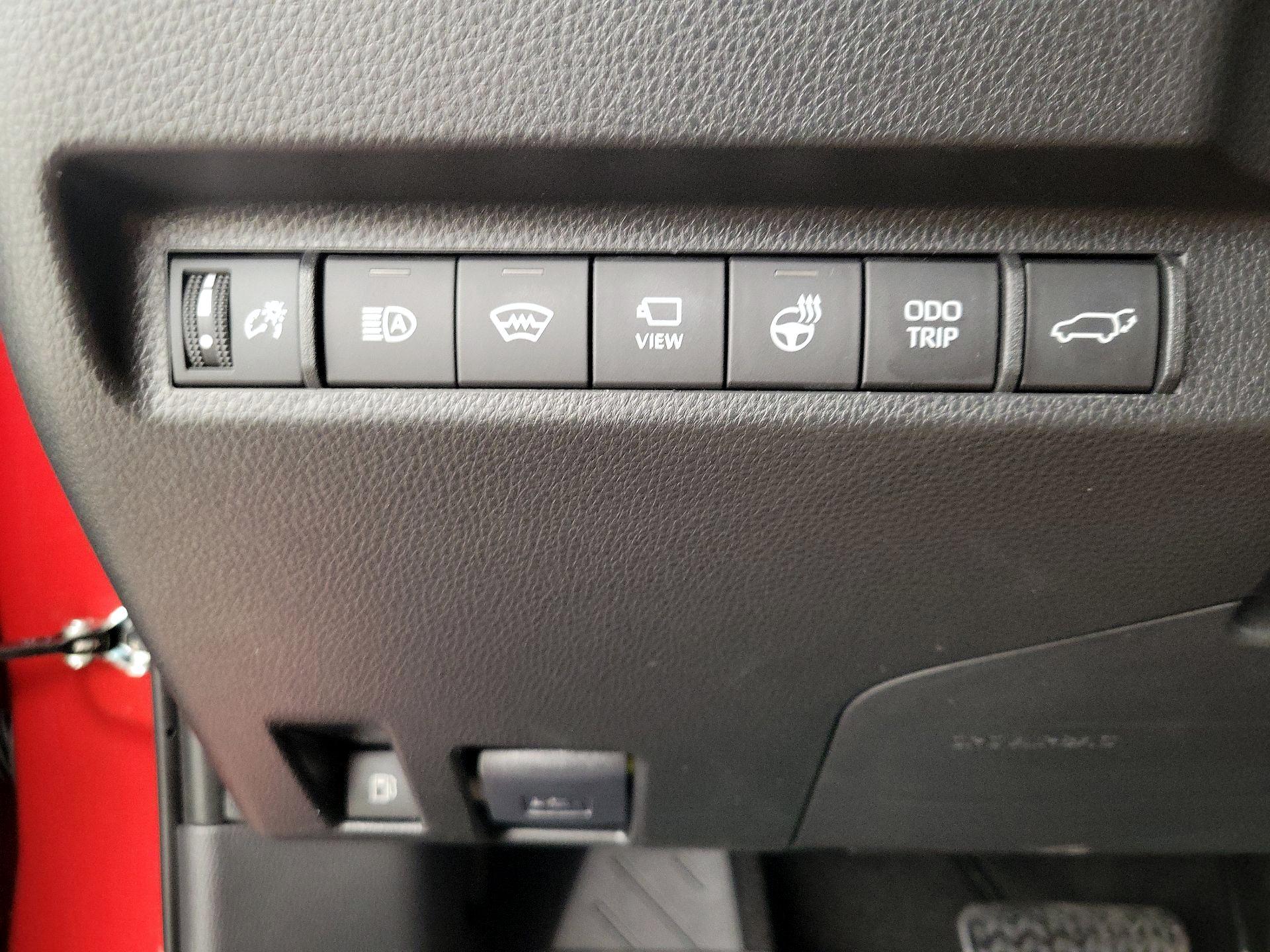 Thumbnail: 2025 Toyota RAV4 - 13