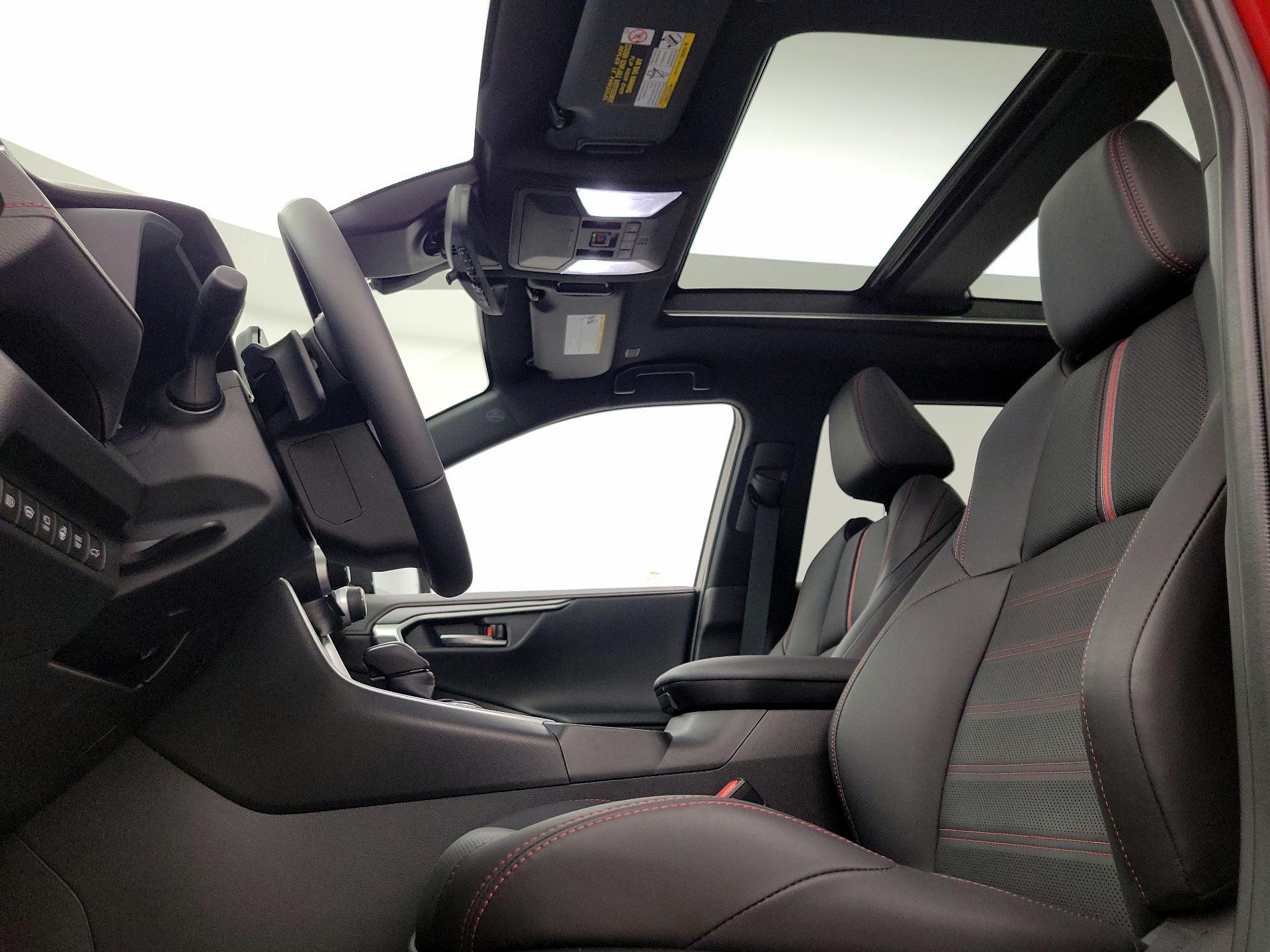 Thumbnail: 2025 Toyota RAV4 - 19