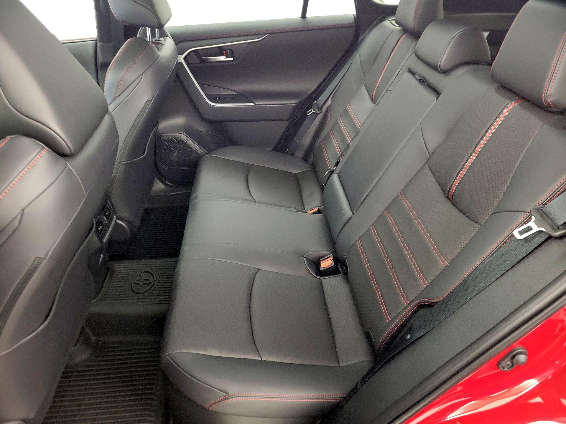 Thumbnail: 2025 Toyota RAV4 - 20