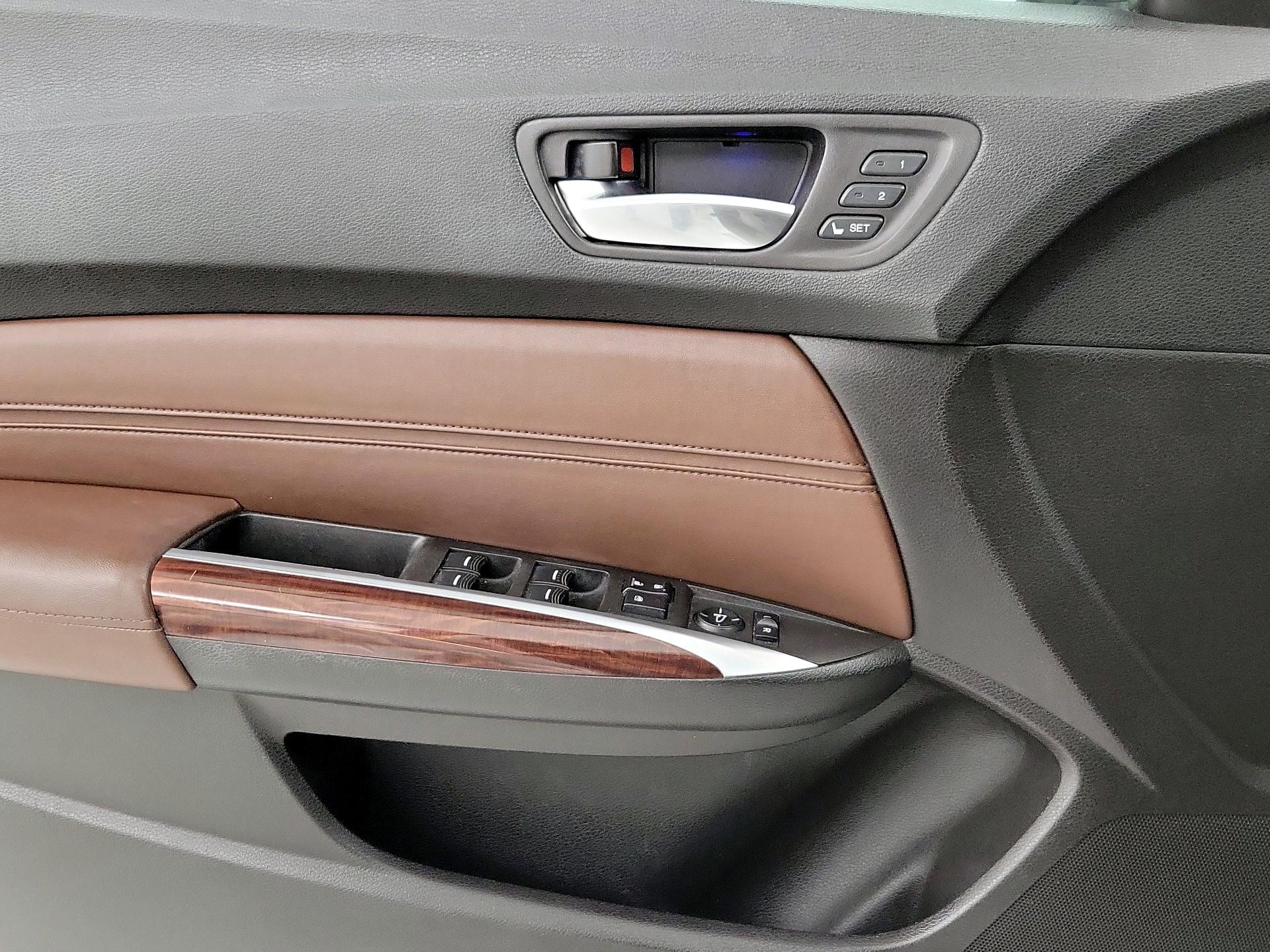 Thumbnail: 2016 Acura TLX - 12