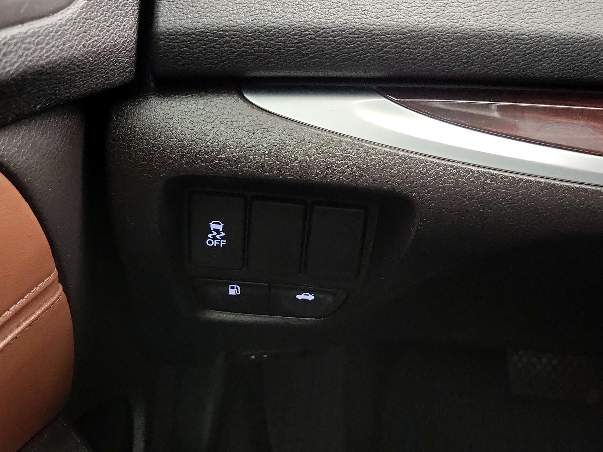 Thumbnail: 2016 Acura TLX - 13