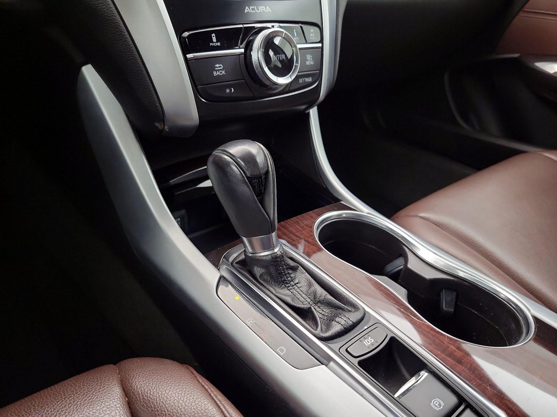 Thumbnail: 2016 Acura TLX - 17