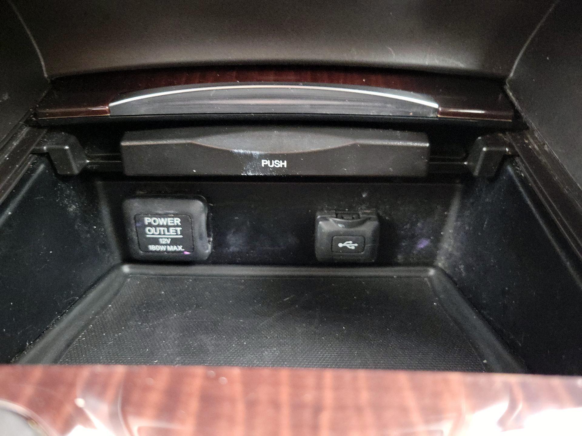 Thumbnail: 2016 Acura TLX - 18