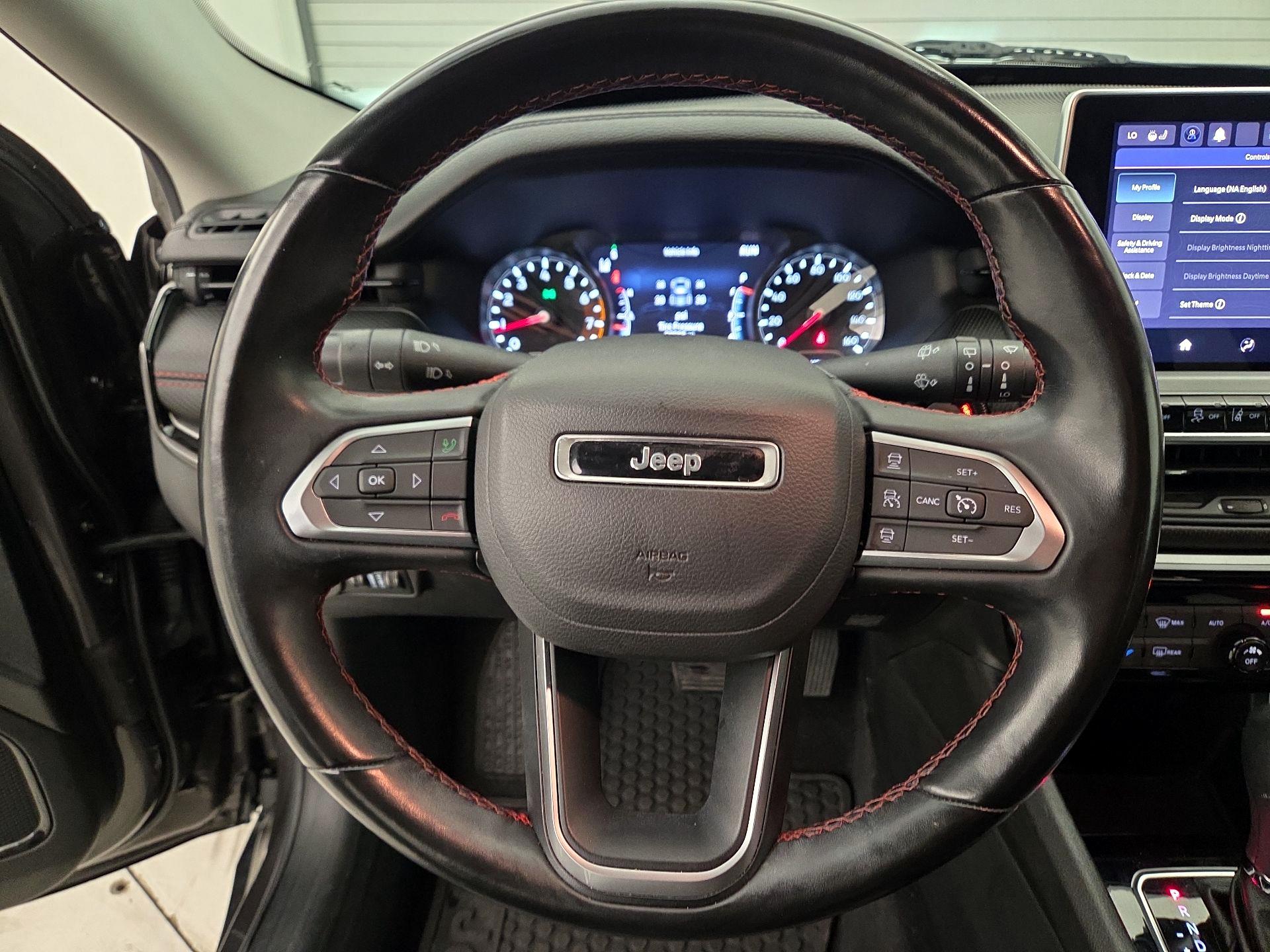 Thumbnail: 2022 Jeep Compass - 10