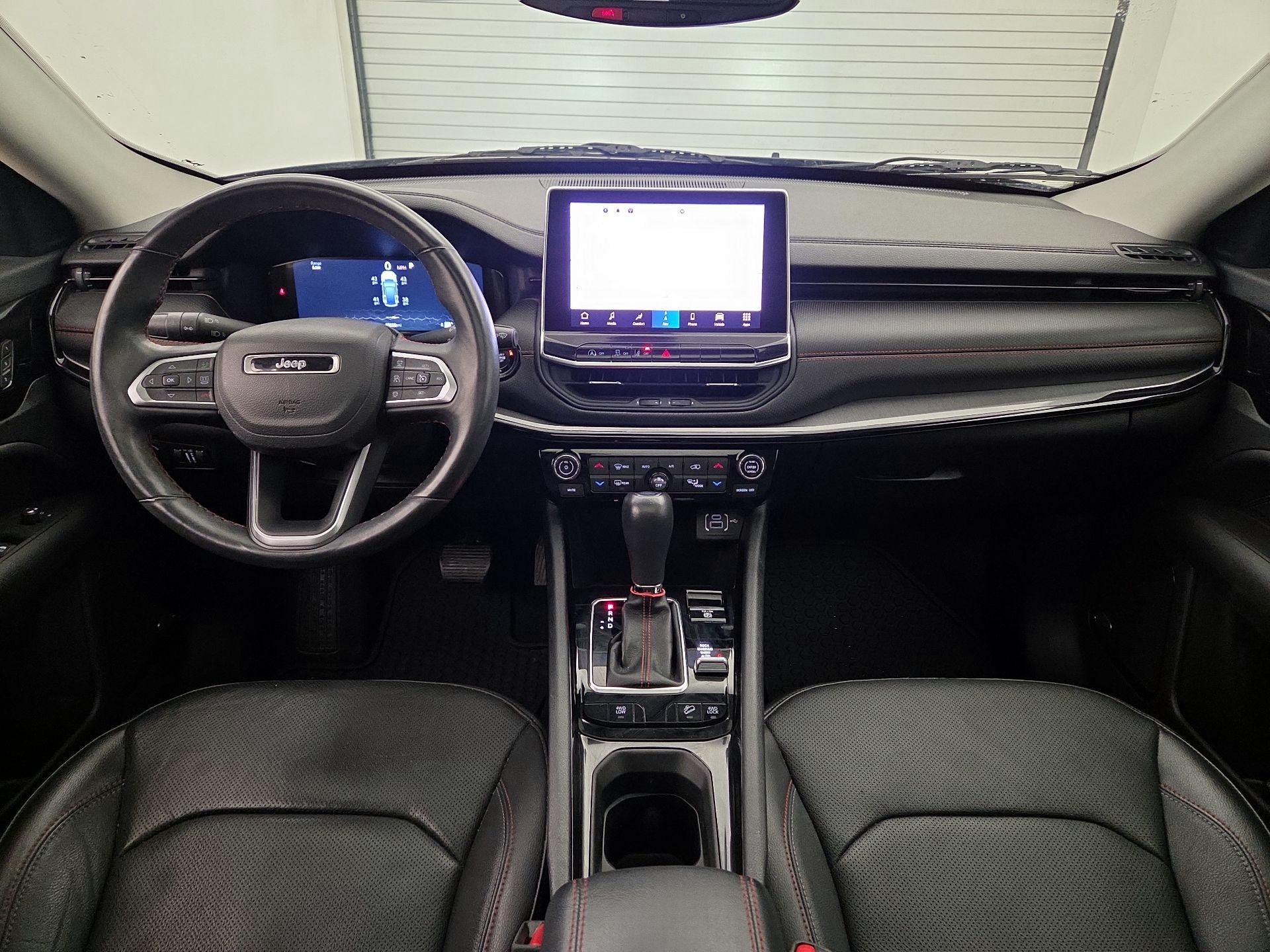 Thumbnail: 2022 Jeep Compass - 9