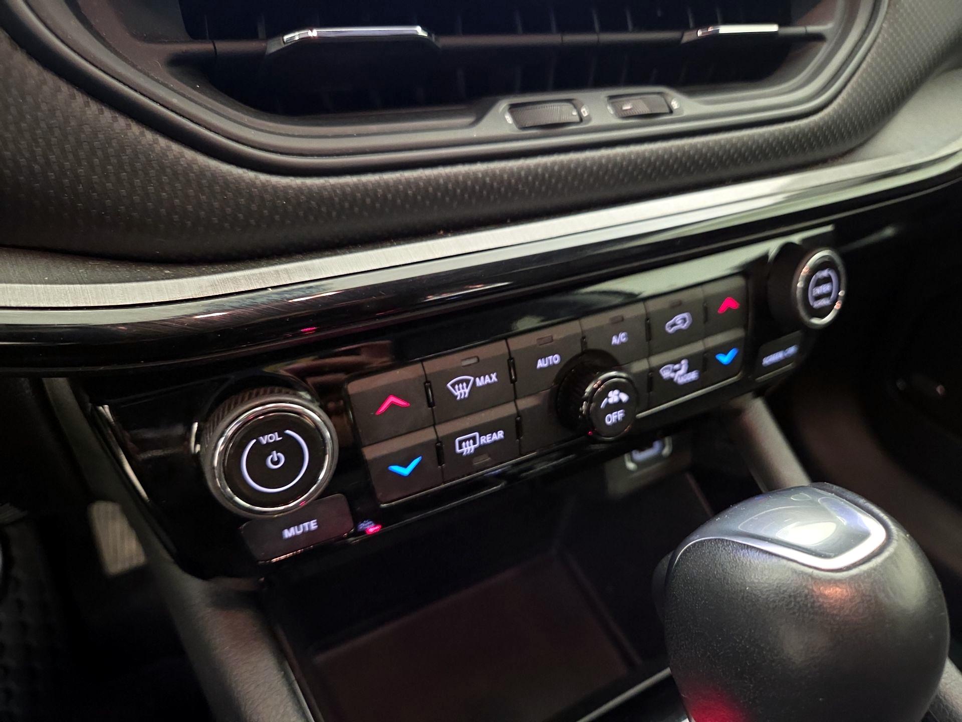 Thumbnail: 2022 Jeep Compass - 17