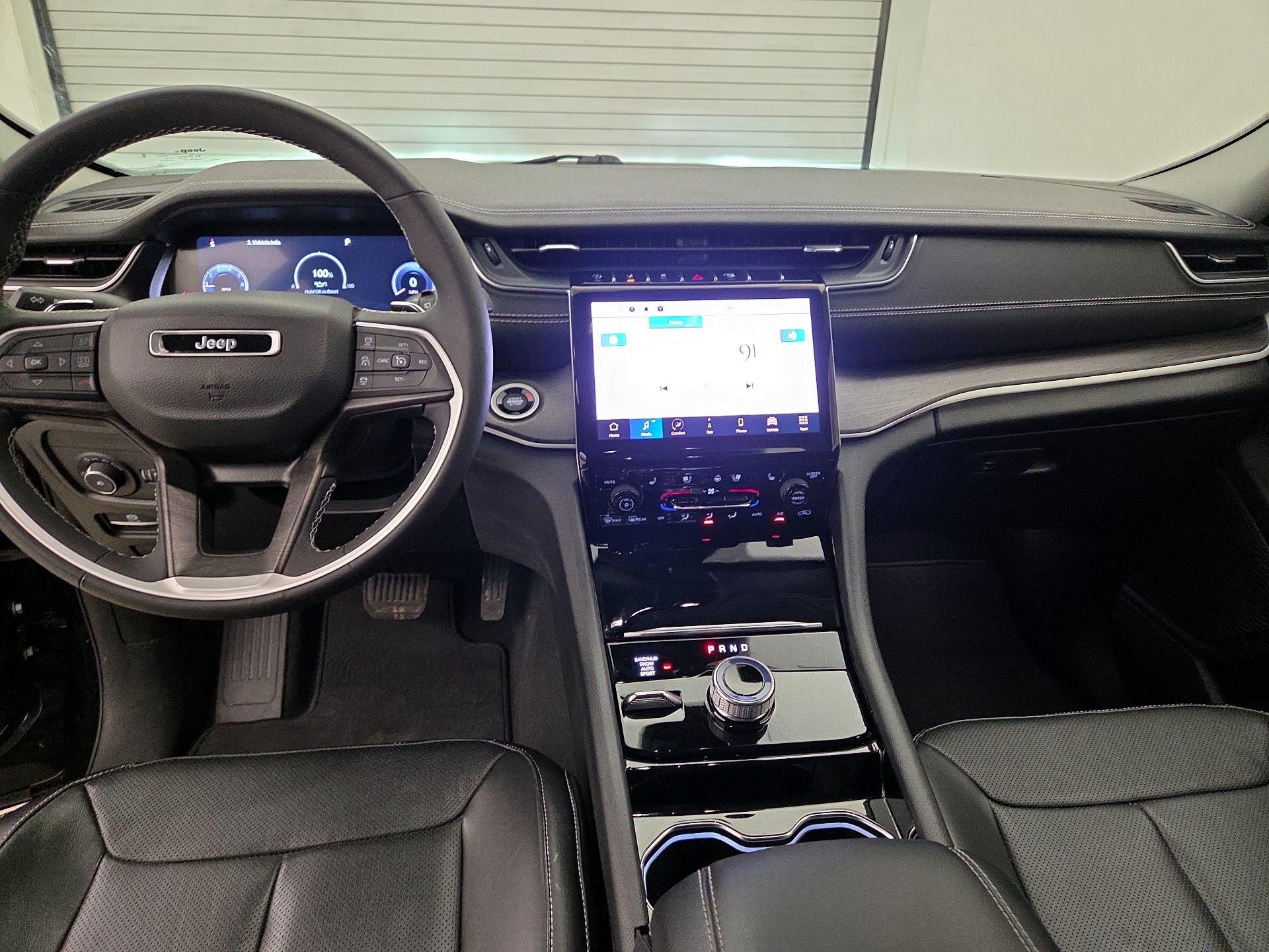 Thumbnail: 2023 Jeep Grand Cherokee - 9