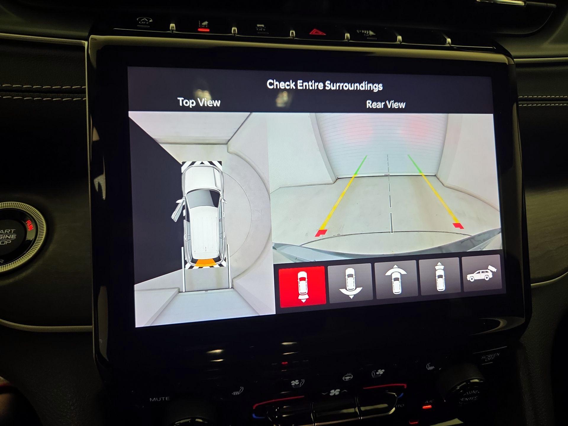 Thumbnail: 2023 Jeep Grand Cherokee - 13