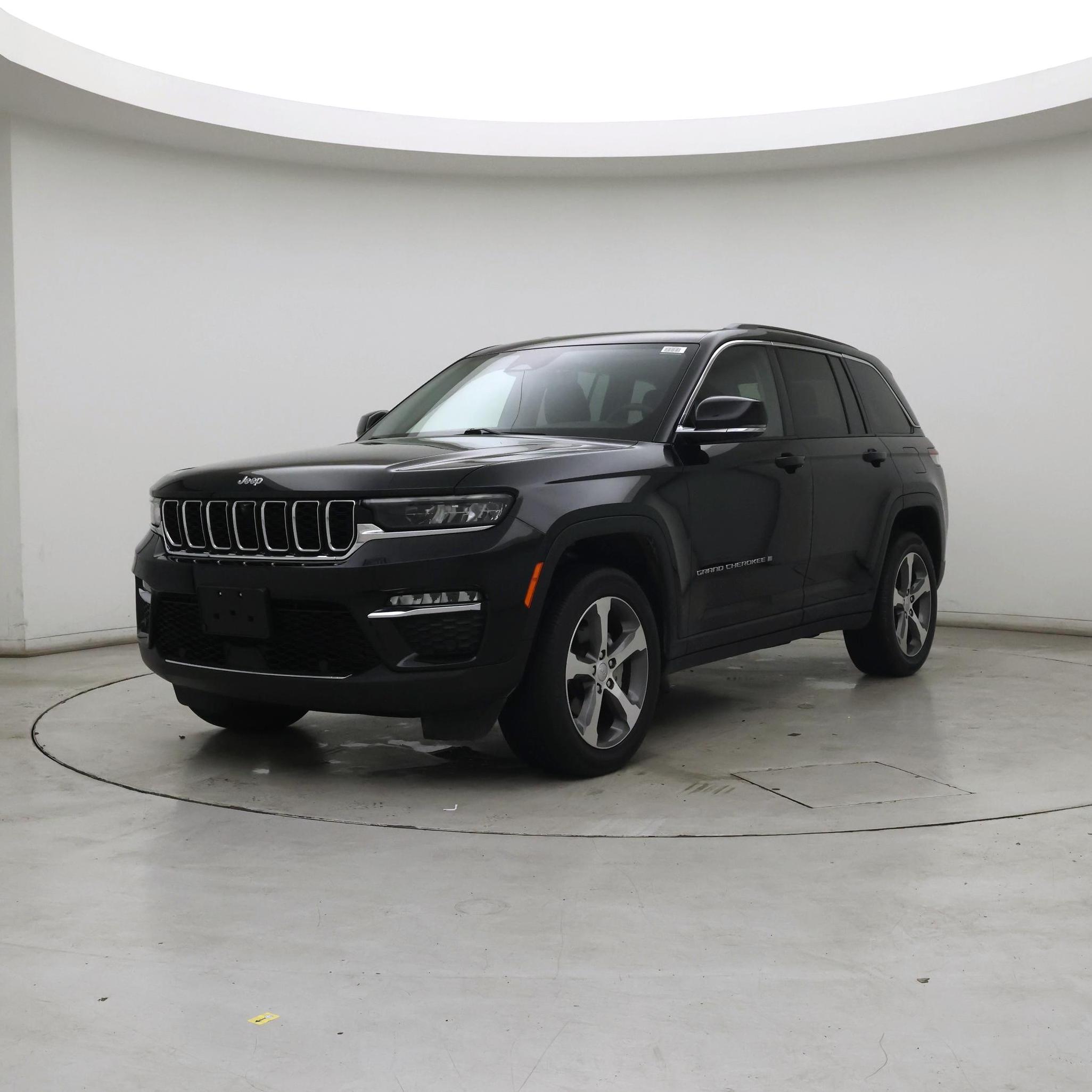 Thumbnail: 2023 Jeep Grand Cherokee - 4