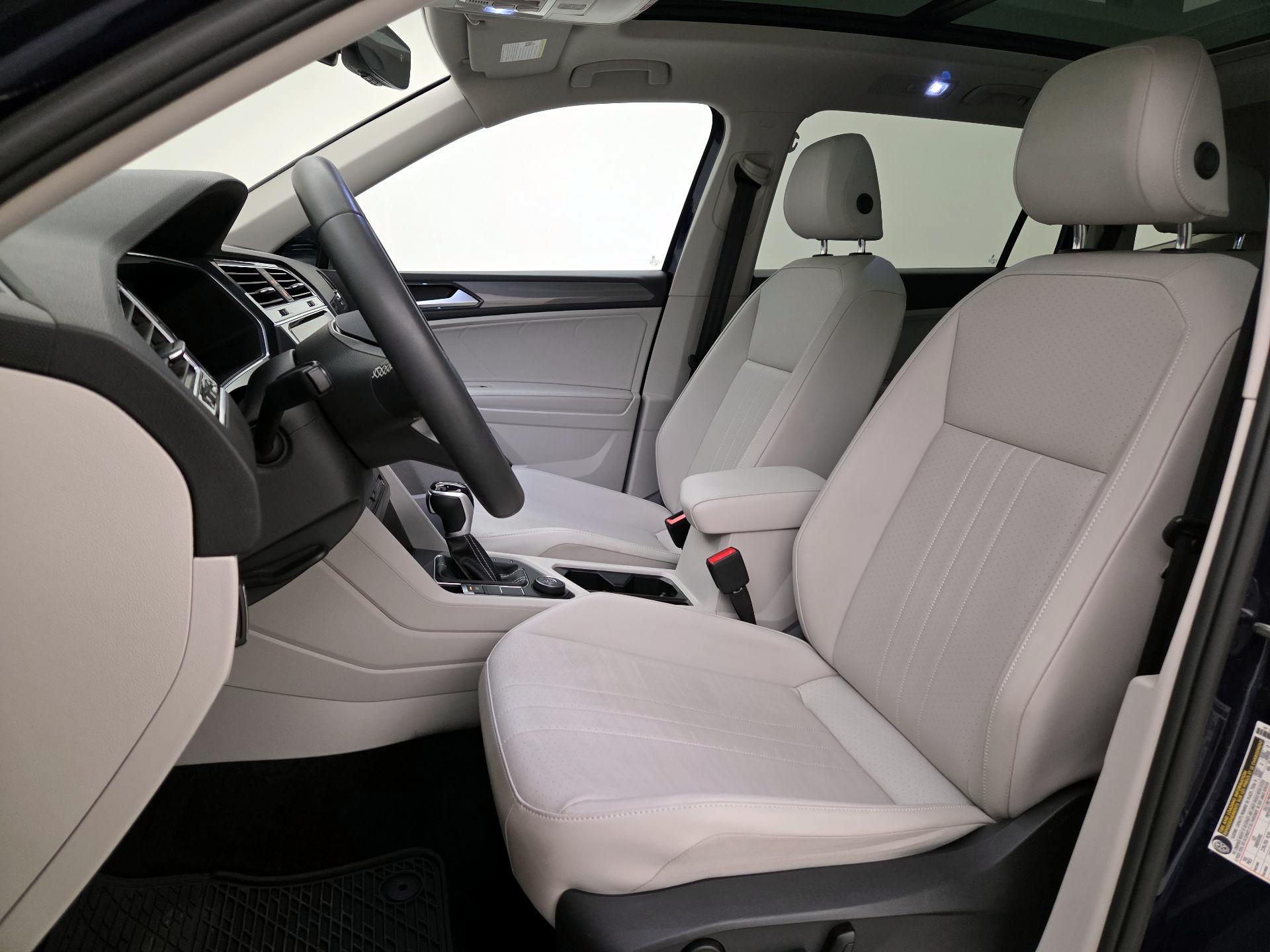 Thumbnail: 2023 Volkswagen Tiguan - 11