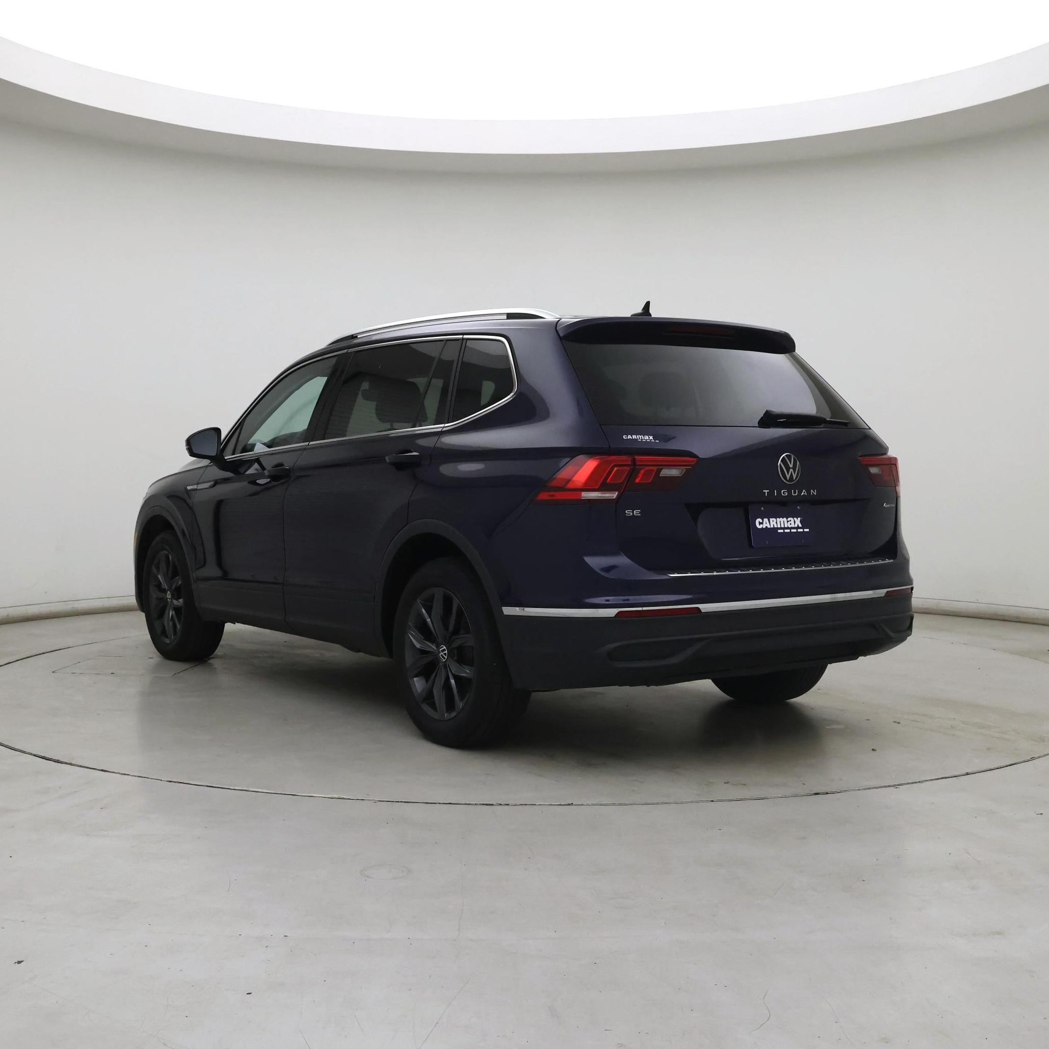 Thumbnail: 2023 Volkswagen Tiguan - 2