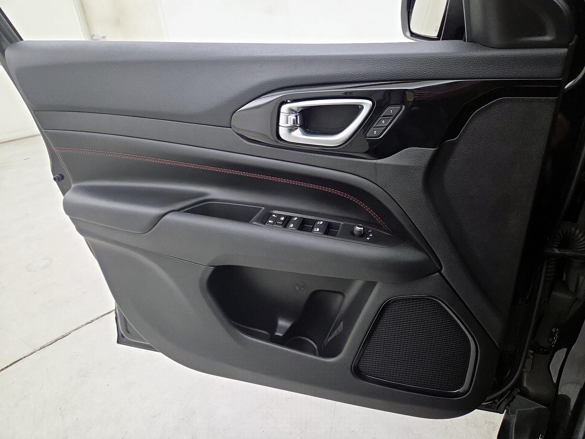 Thumbnail: 2022 Jeep Compass - 12