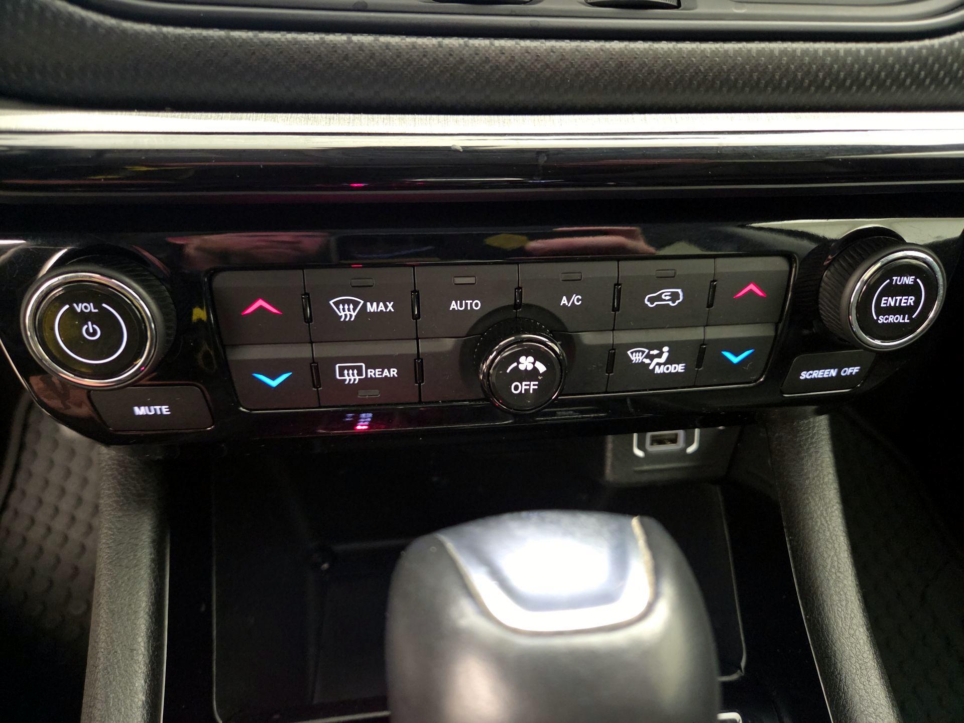 Thumbnail: 2022 Jeep Compass - 15