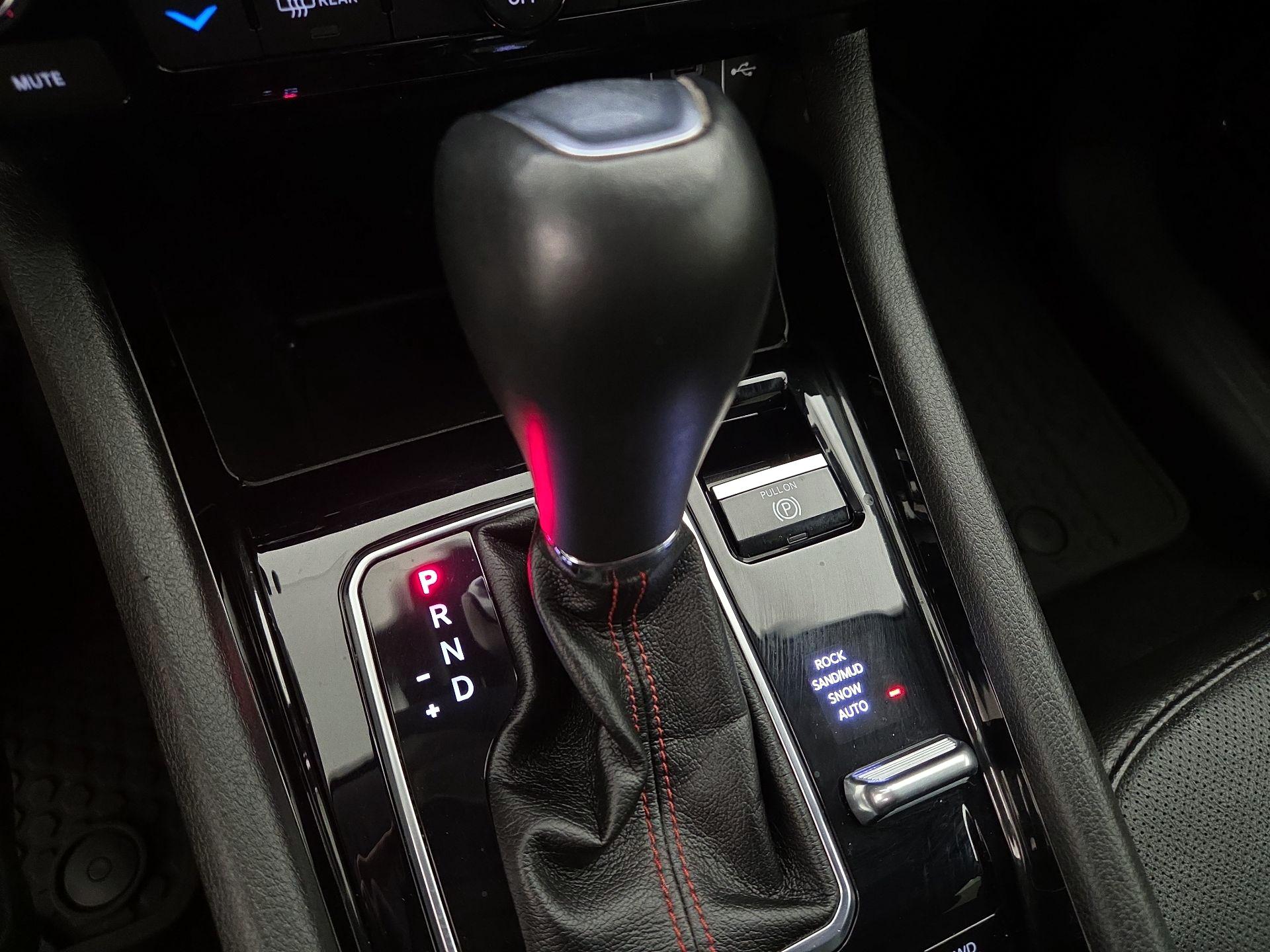 Thumbnail: 2022 Jeep Compass - 16