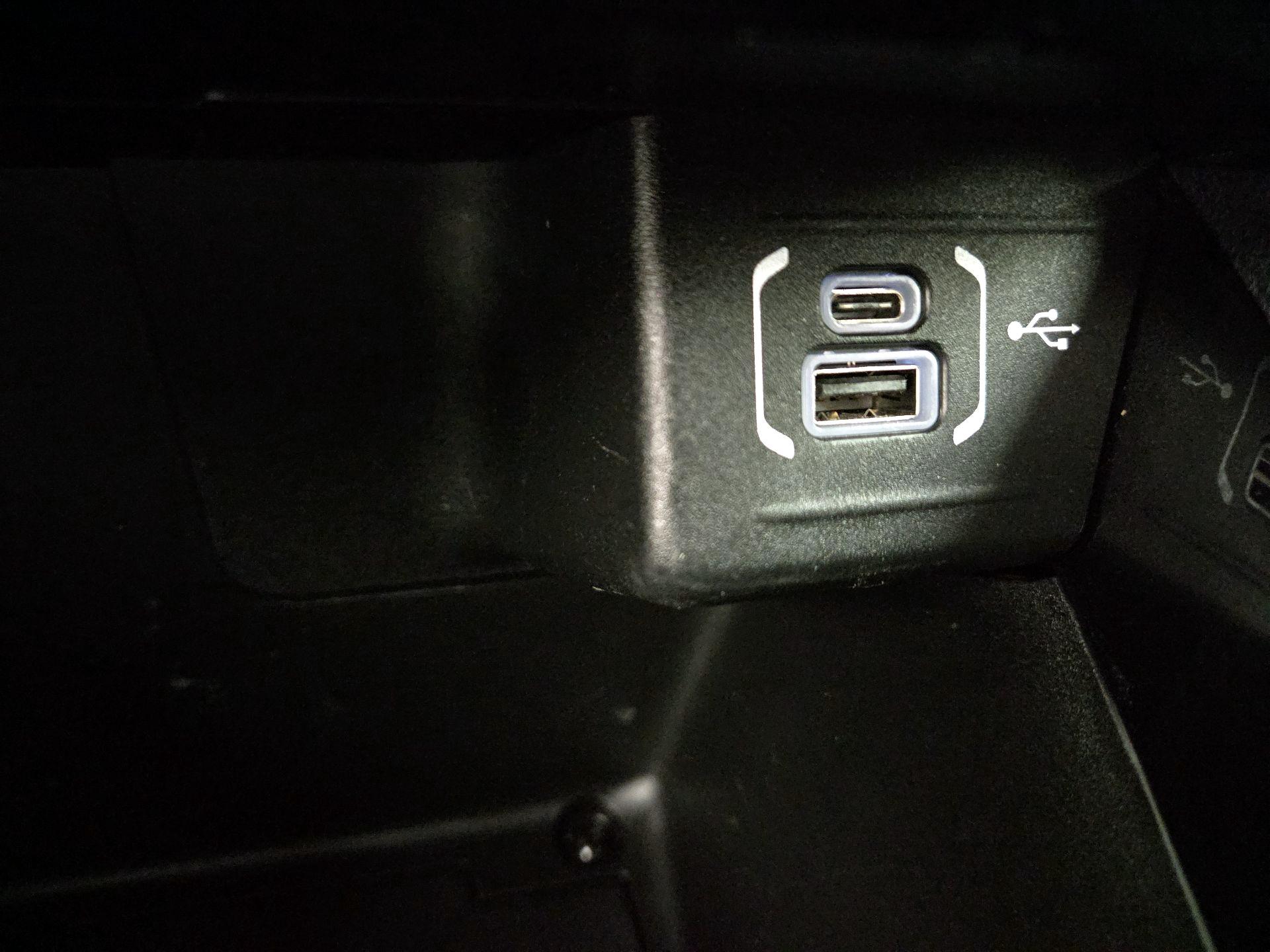 Thumbnail: 2022 Jeep Compass - 17