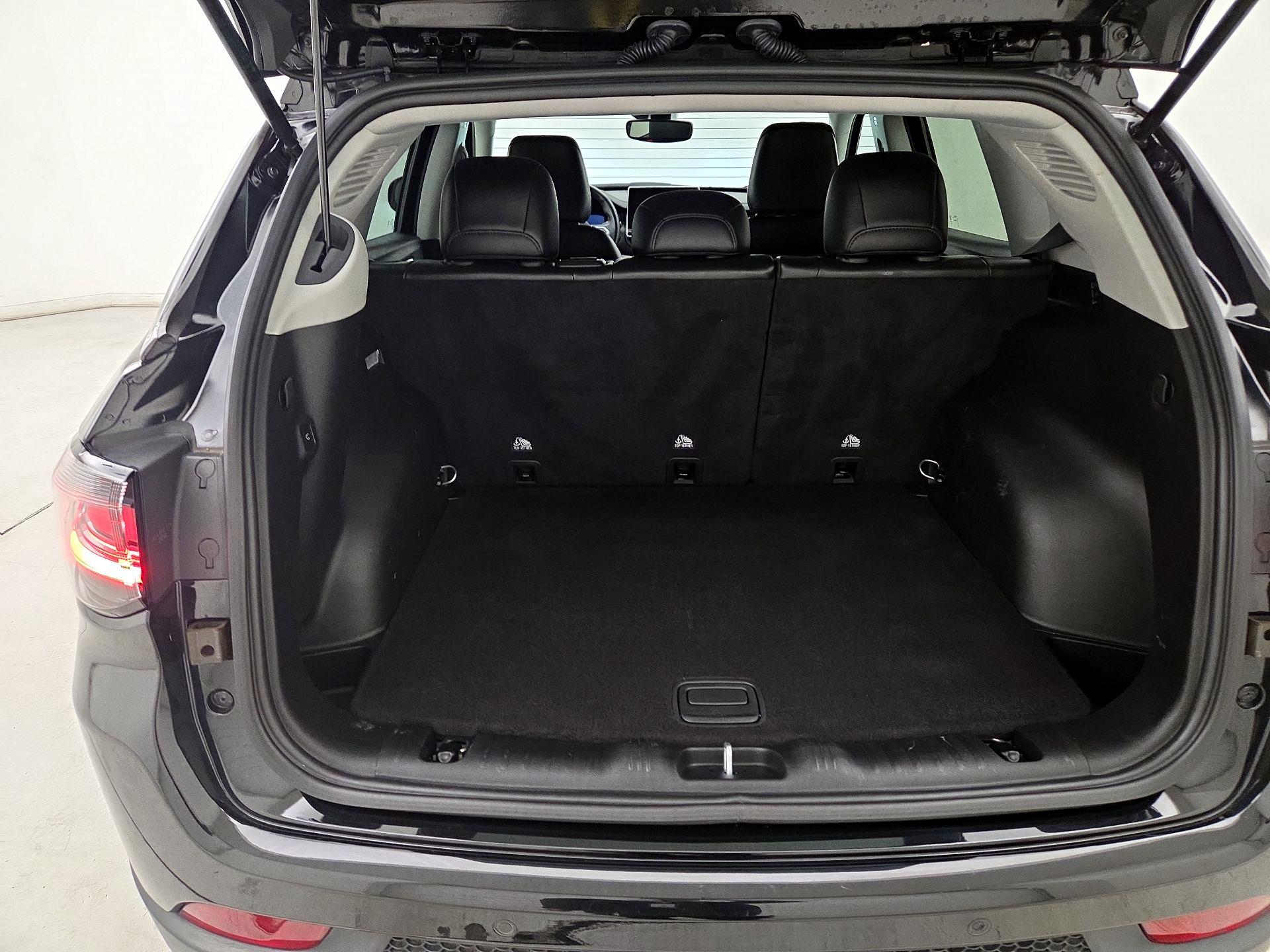 Thumbnail: 2022 Jeep Compass - 19