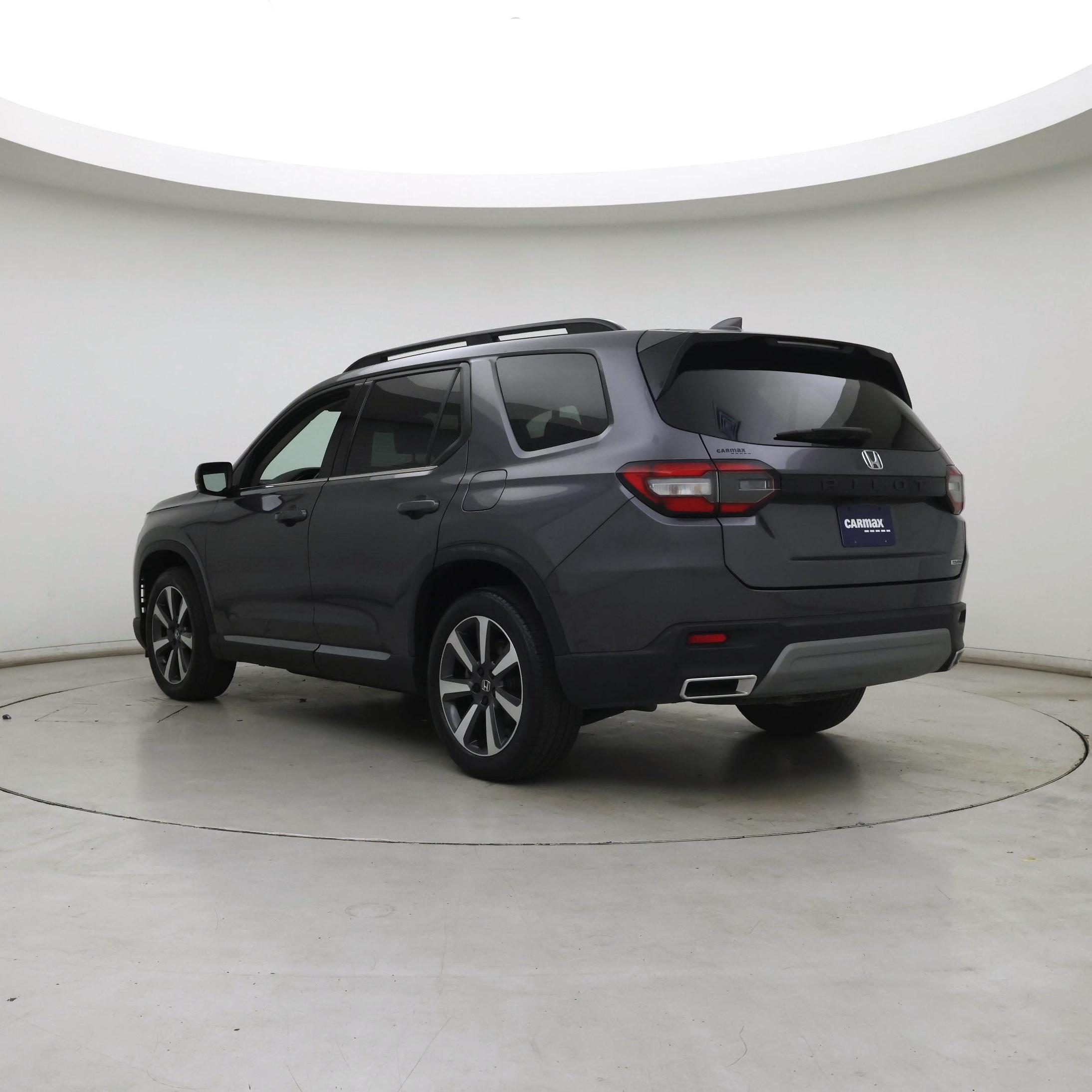 Thumbnail: 2023 Honda Pilot - 2