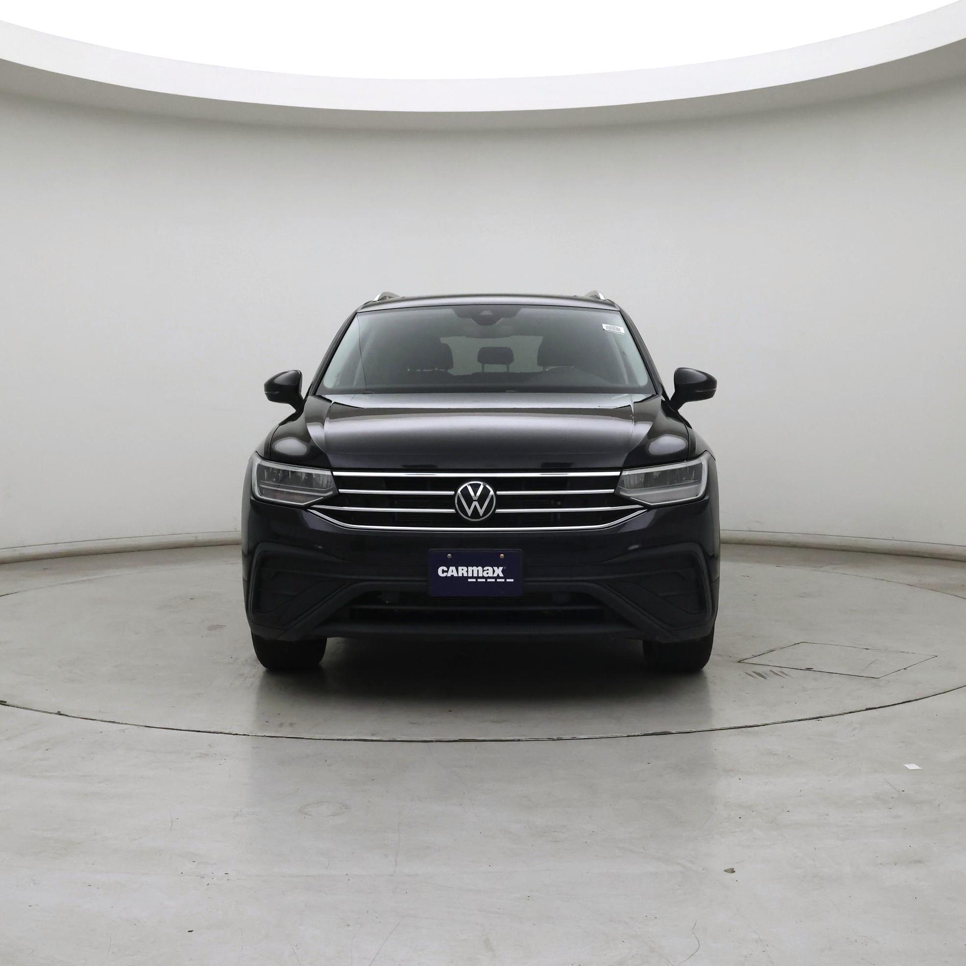 Thumbnail: 2023 Volkswagen Tiguan - 5