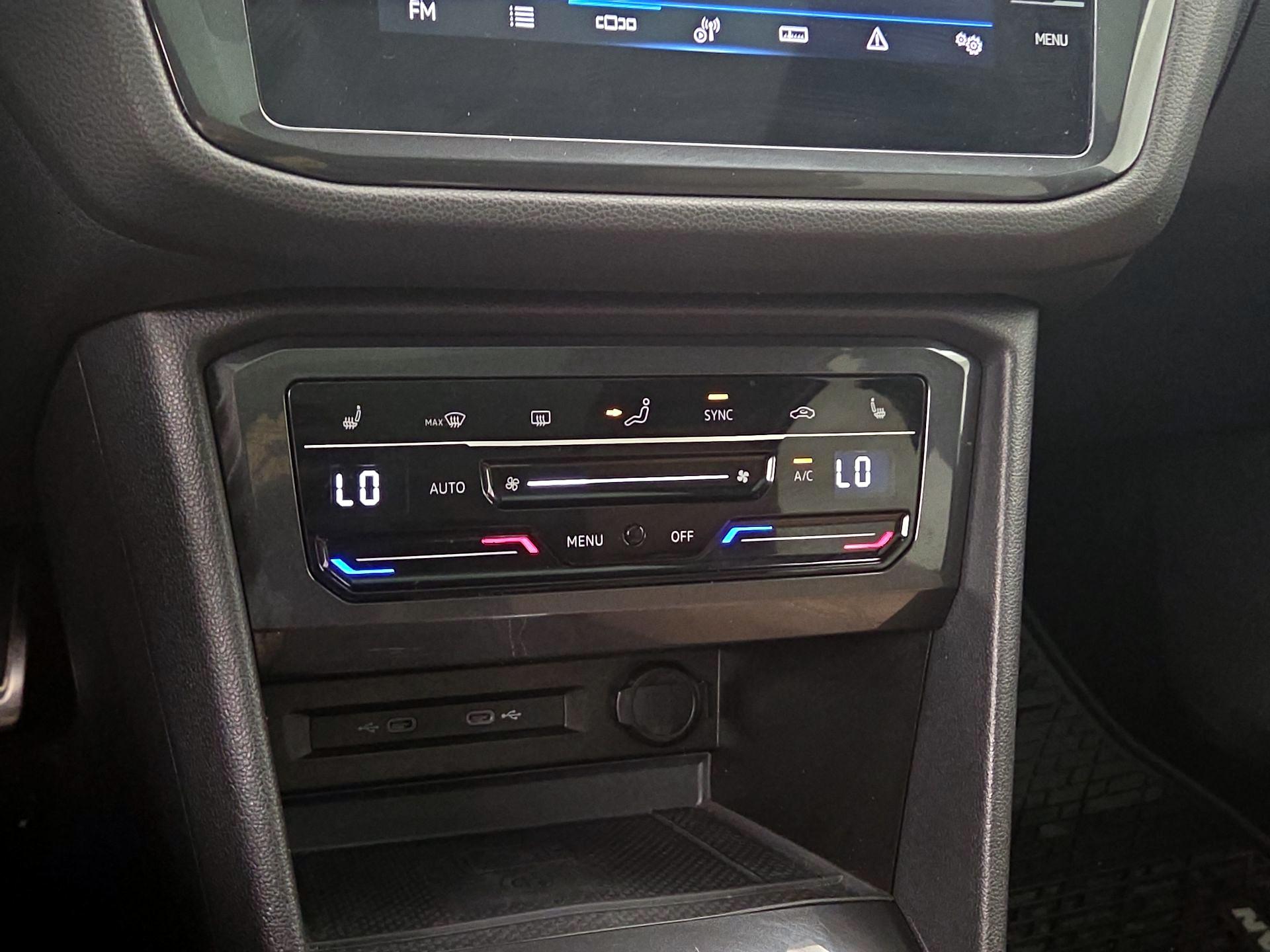 Thumbnail: 2023 Volkswagen Tiguan - 16