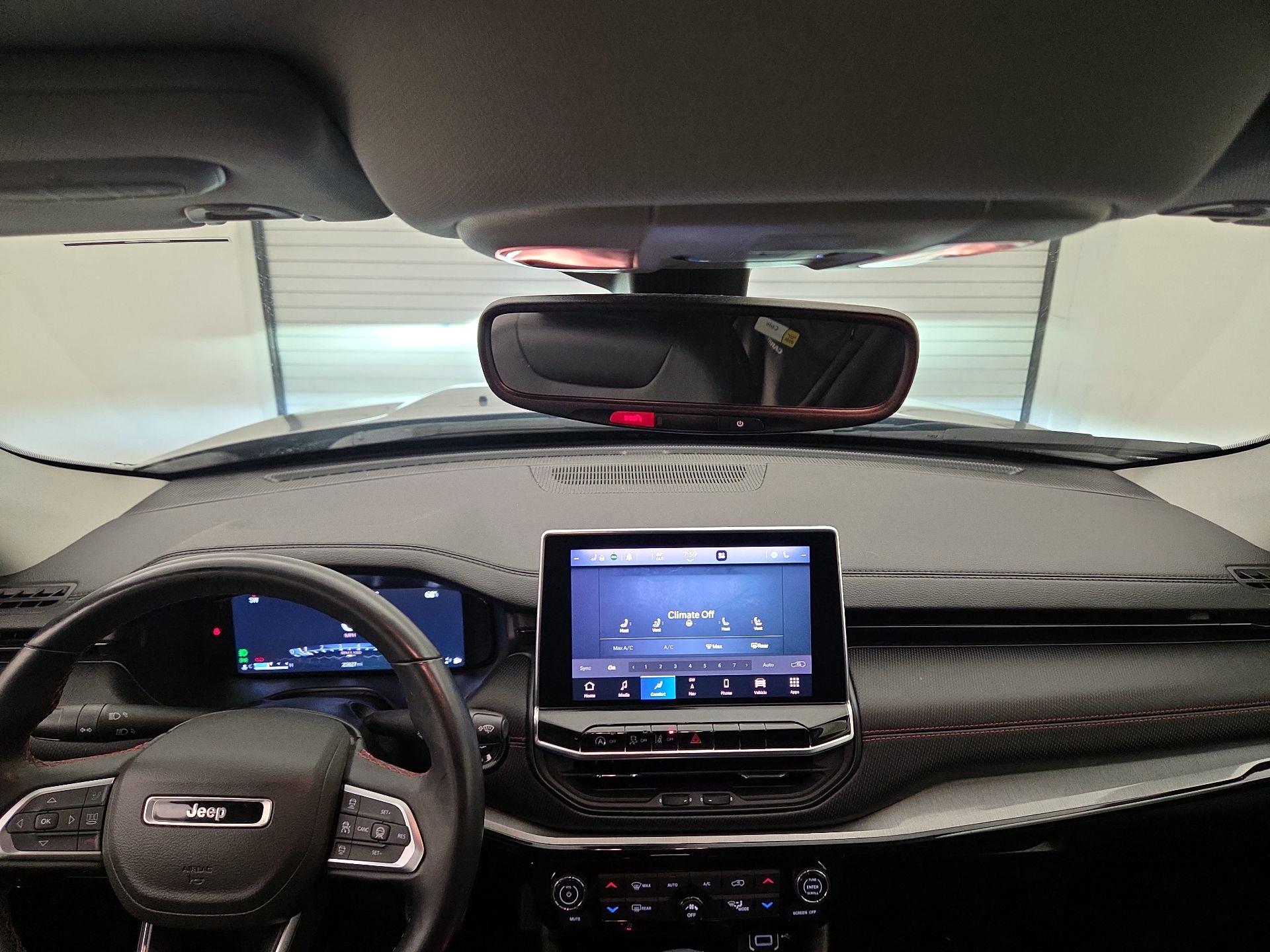 Thumbnail: 2022 Jeep Compass - 9