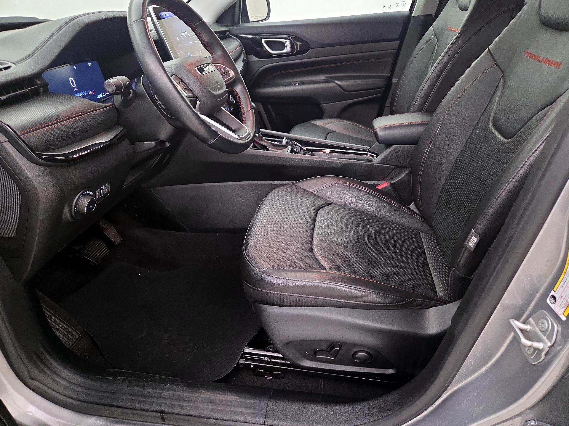 Thumbnail: 2022 Jeep Compass - 11