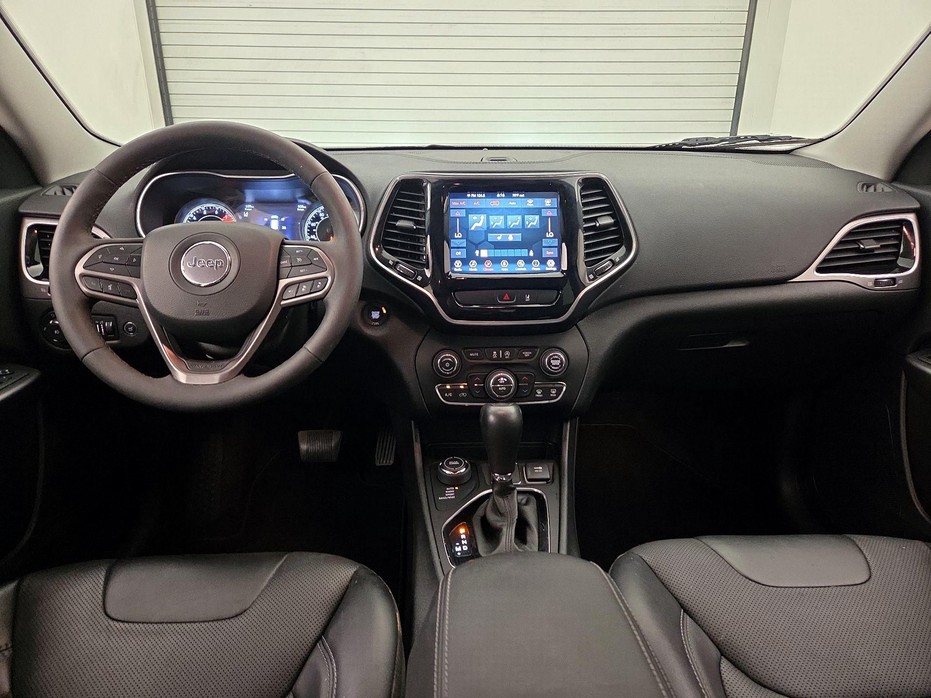 Thumbnail: 2022 Jeep Cherokee - 9