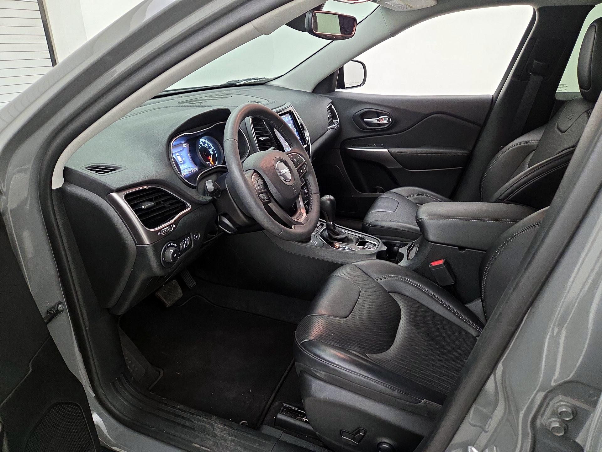 Thumbnail: 2022 Jeep Cherokee - 11